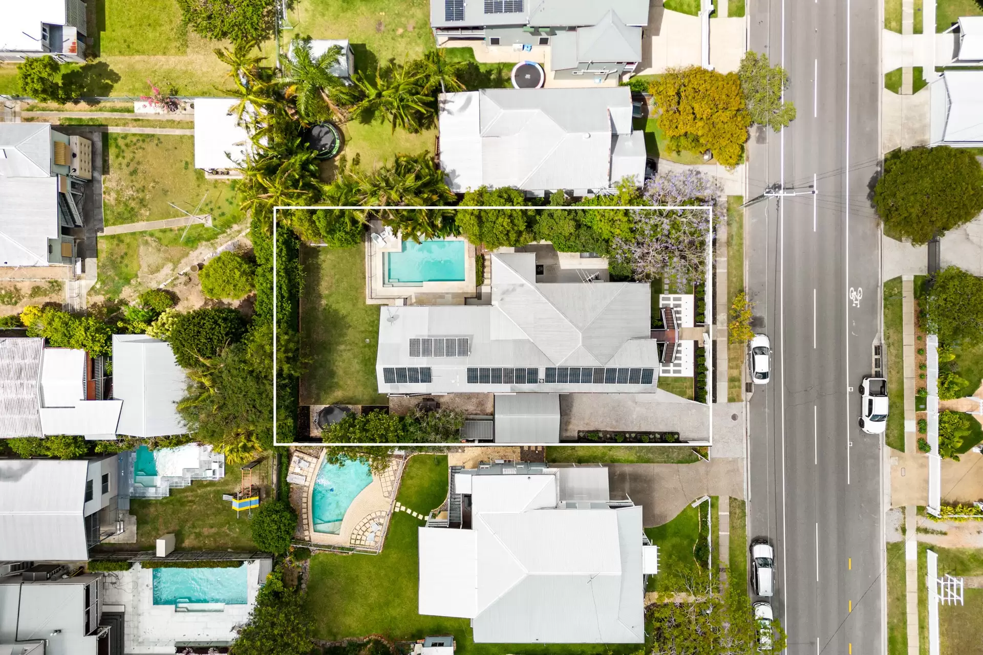 147 Kent Road, Kalinga Sold by Queensland Sotheby's International Realty - image 1