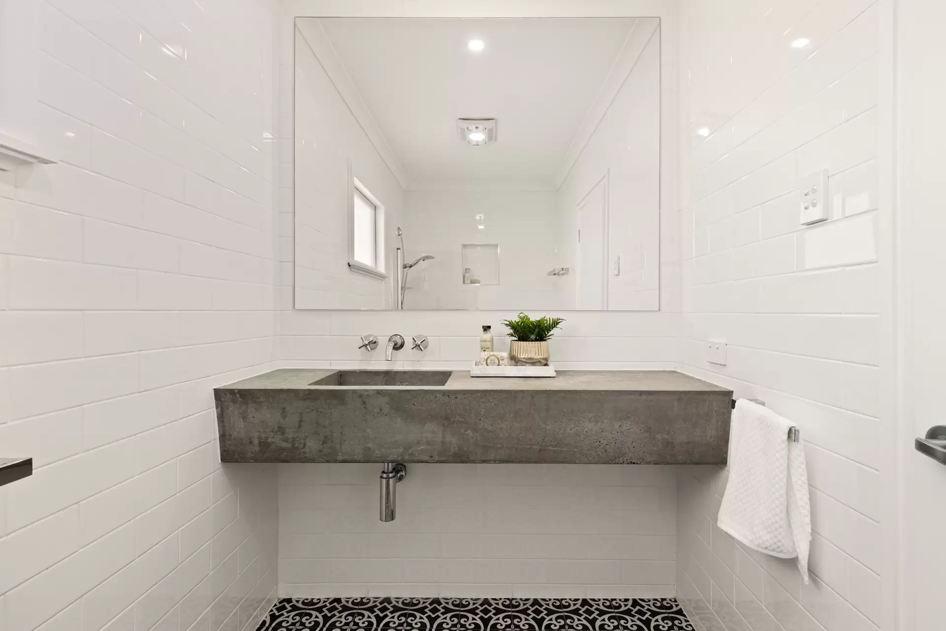 23 Borrows Street, Virginia Sold by Queensland Sotheby's International Realty - image 1