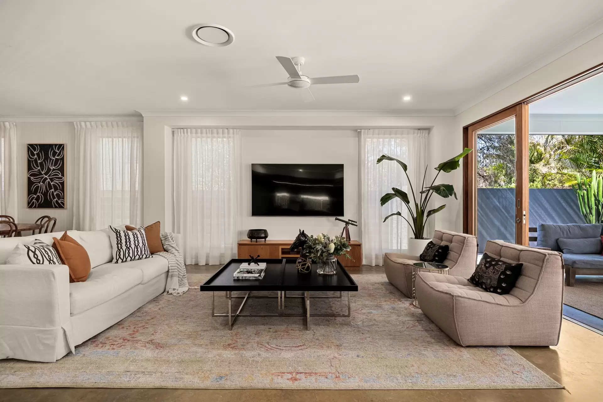 23 Borrows Street, Virginia Sold by  - image 1