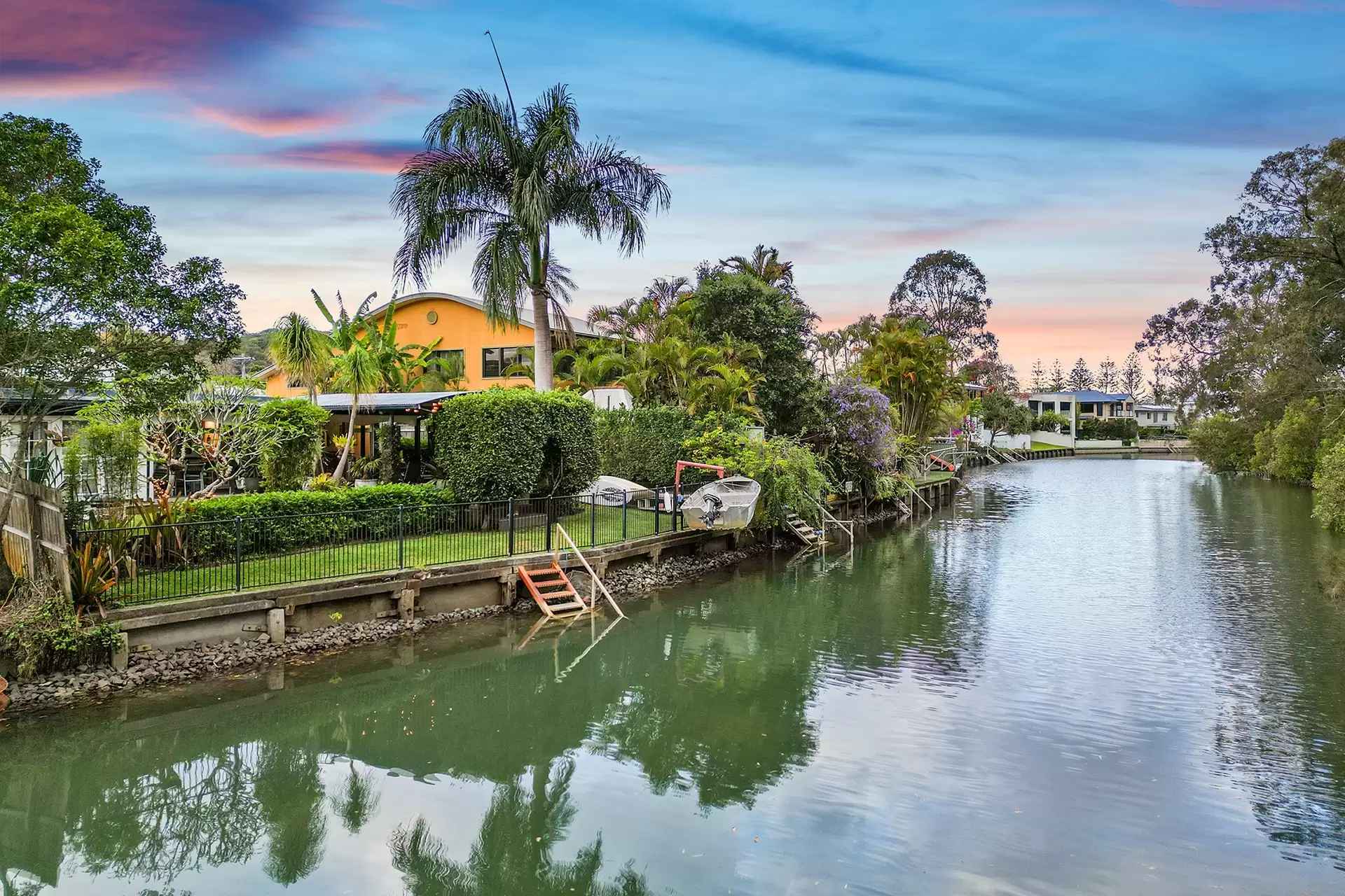 32 Elanora Drive, Burleigh Heads Sold by Queensland Sotheby's International Realty - image 1