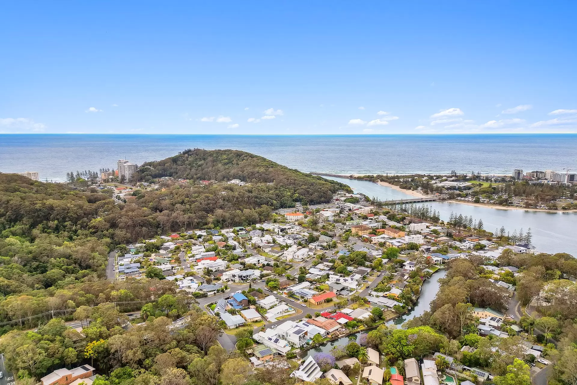 32 Elanora Drive, Burleigh Heads Sold by Queensland Sotheby's International Realty - image 1
