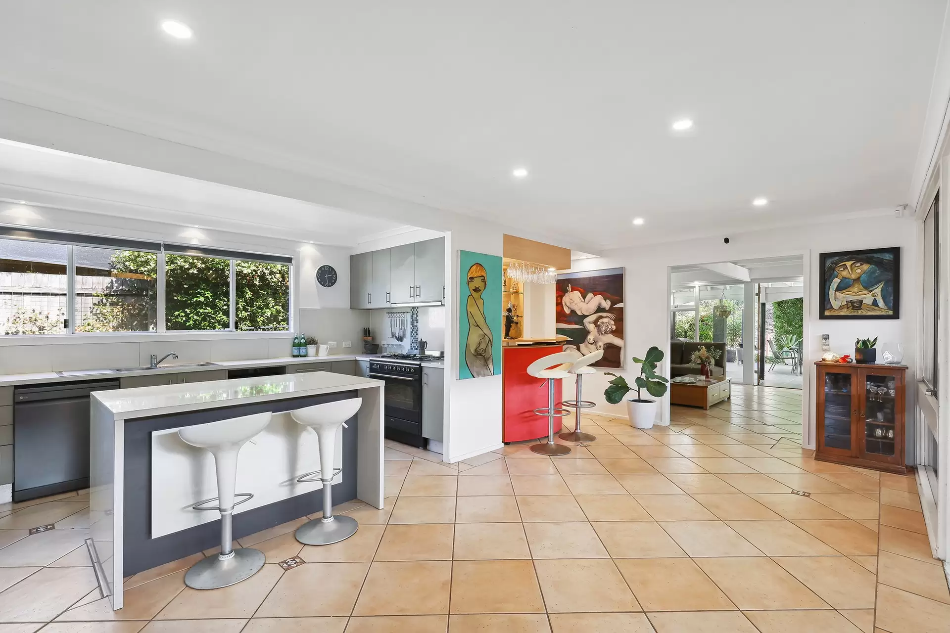 32 Elanora Drive, Burleigh Heads Sold by Queensland Sotheby's International Realty - image 1