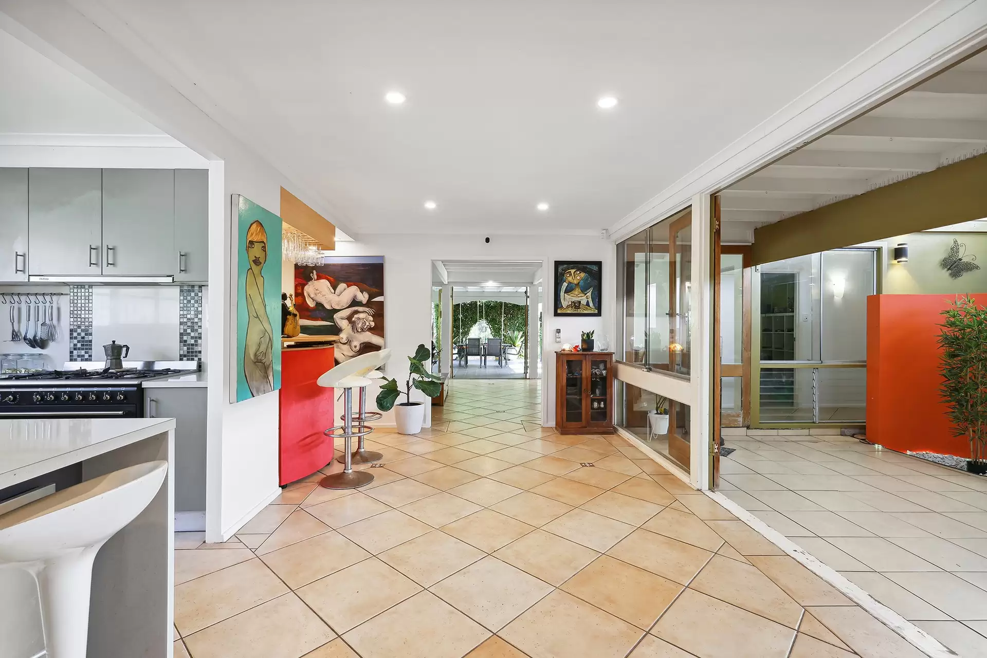 32 Elanora Drive, Burleigh Heads Sold by Queensland Sotheby's International Realty - image 1
