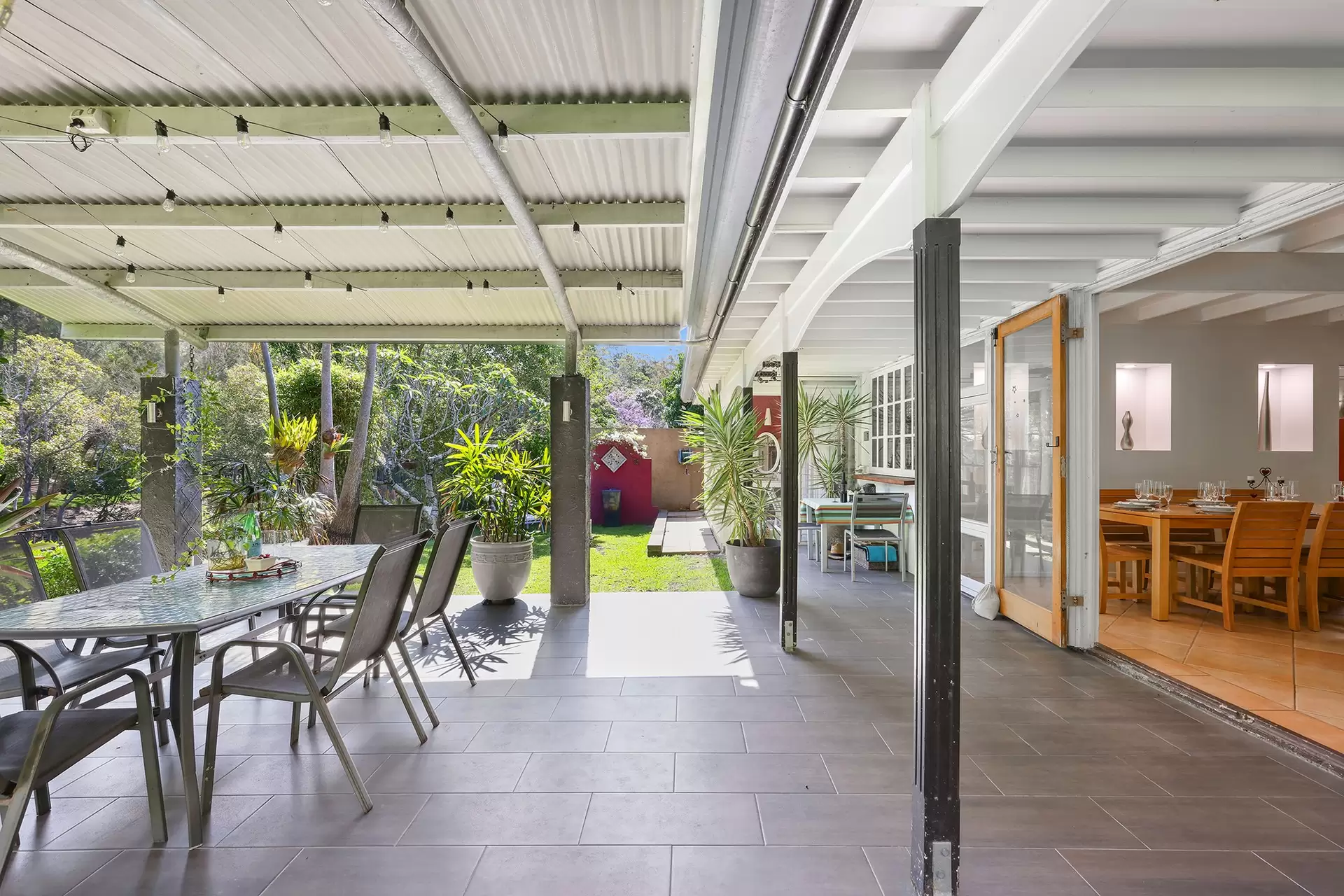 32 Elanora Drive, Burleigh Heads Sold by Queensland Sotheby's International Realty - image 1