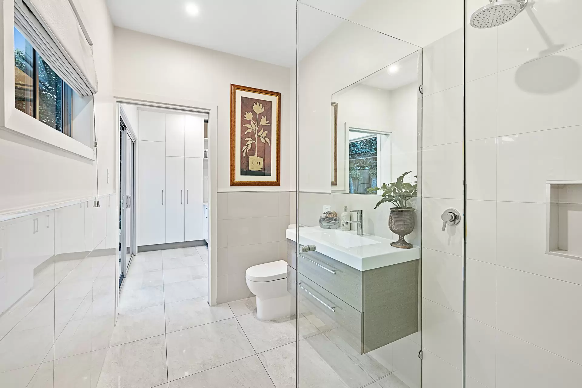96 Beach Street, Cleveland Sold by Queensland Sotheby's International Realty - image 1