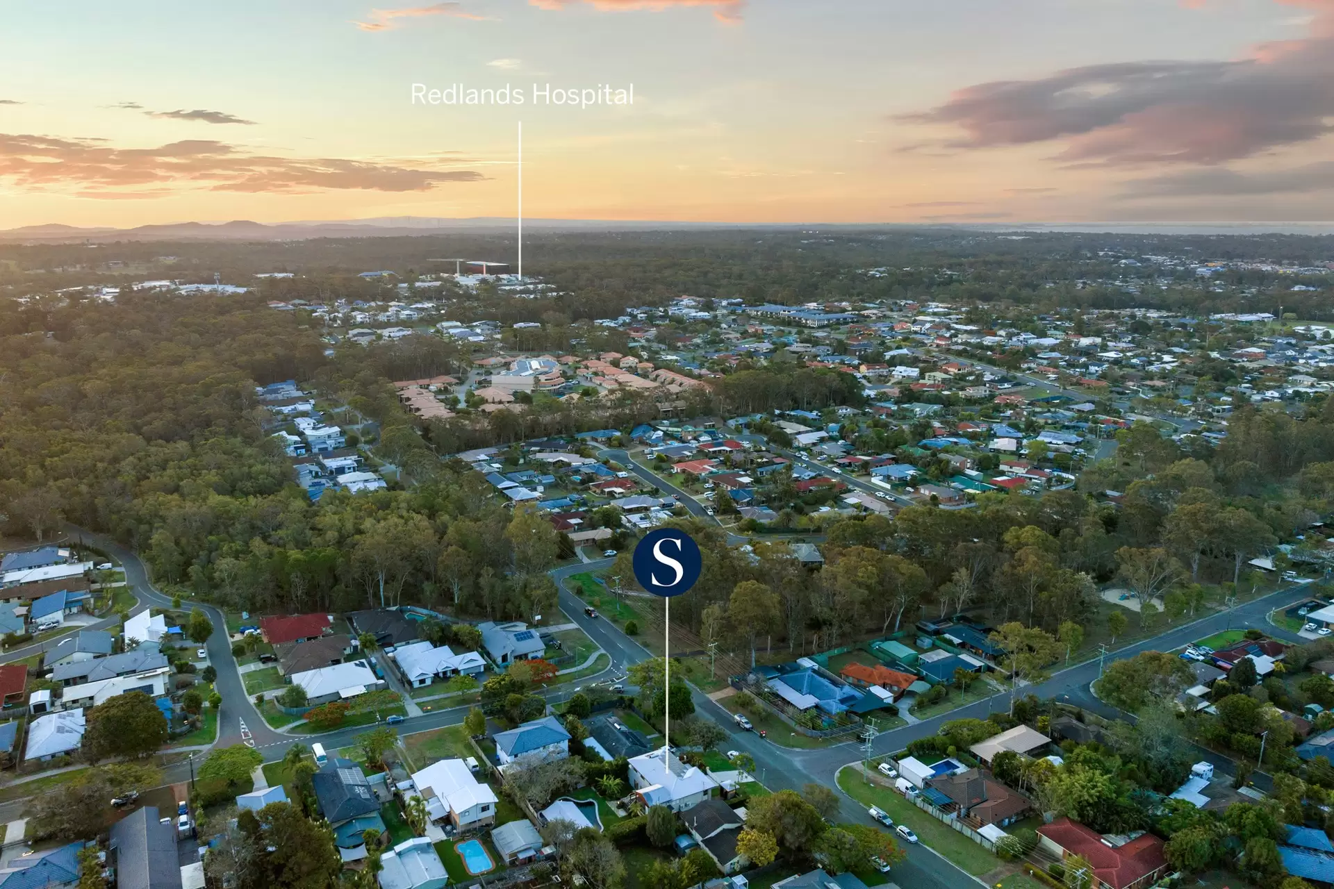 96 Beach Street, Cleveland Sold by Queensland Sotheby's International Realty - image 1