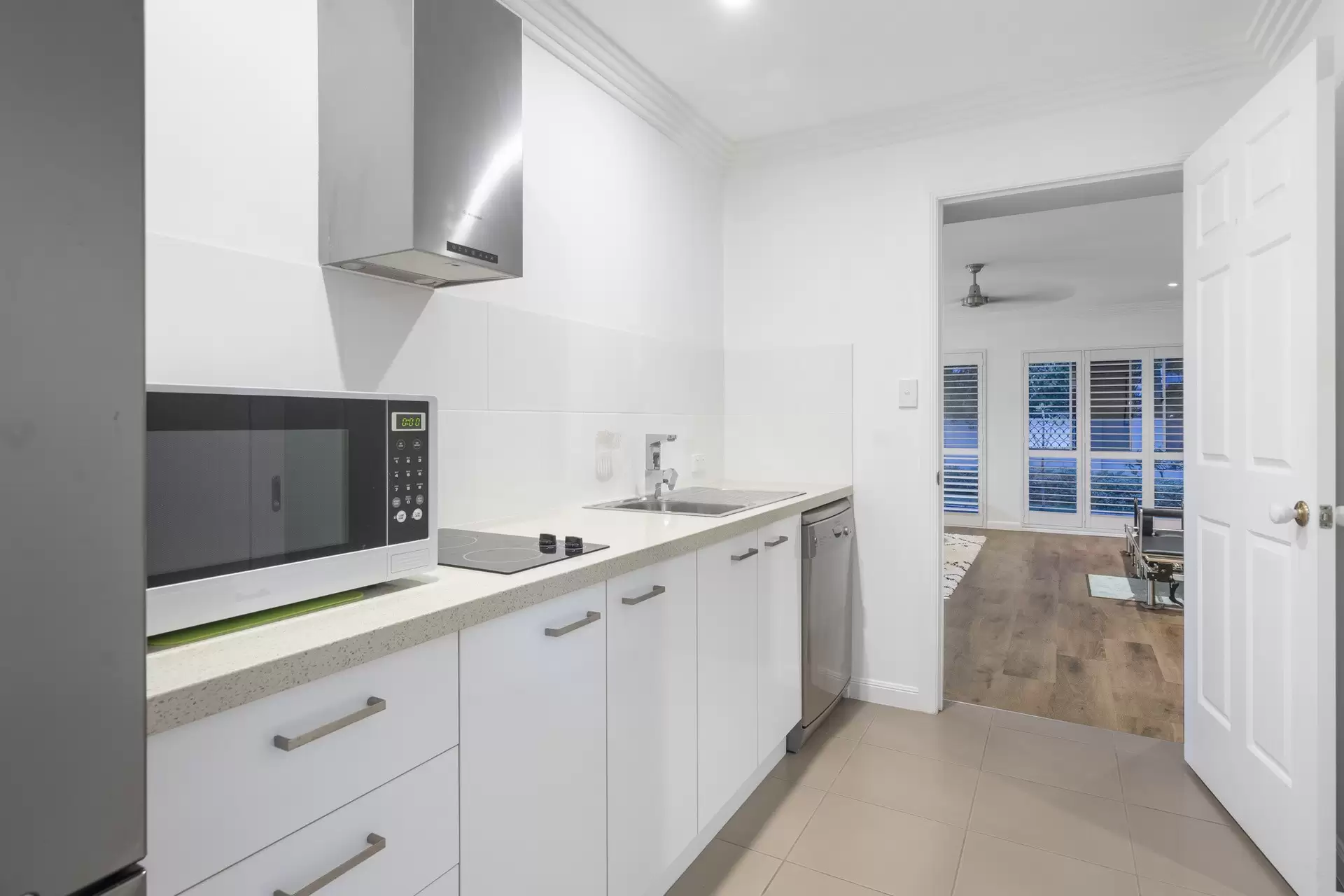 18 Nautilus Drive, Raby Bay Sold by Queensland Sotheby's International Realty - image 1