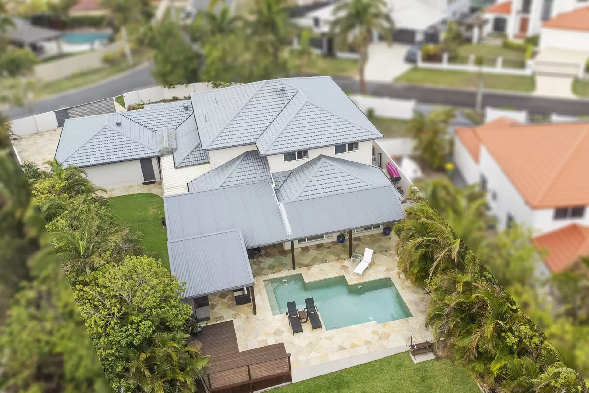 18 Nautilus Drive, Raby Bay Sold by Queensland Sotheby's International Realty - image 1