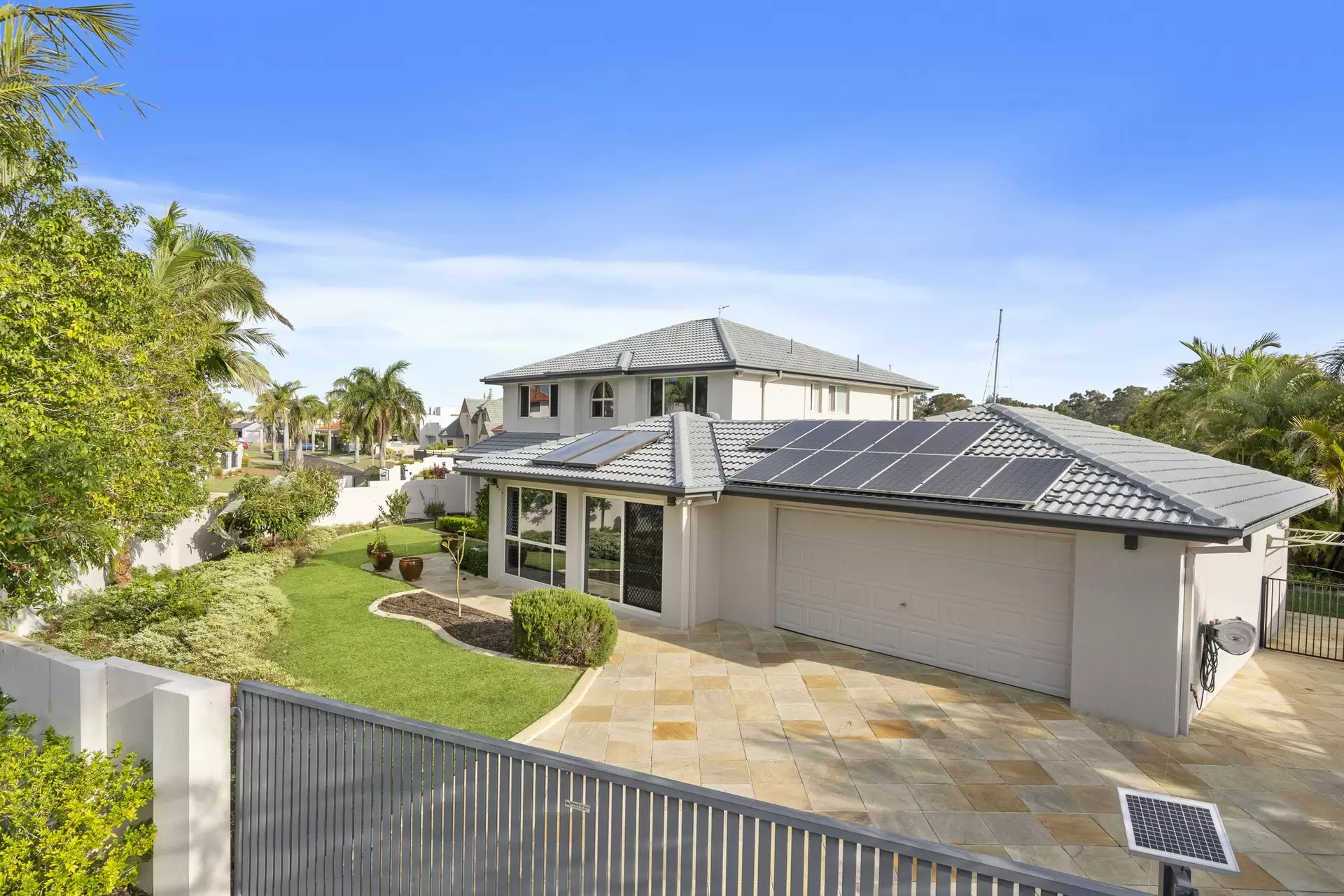 18 Nautilus Drive, Raby Bay Sold by Queensland Sotheby's International Realty - image 1