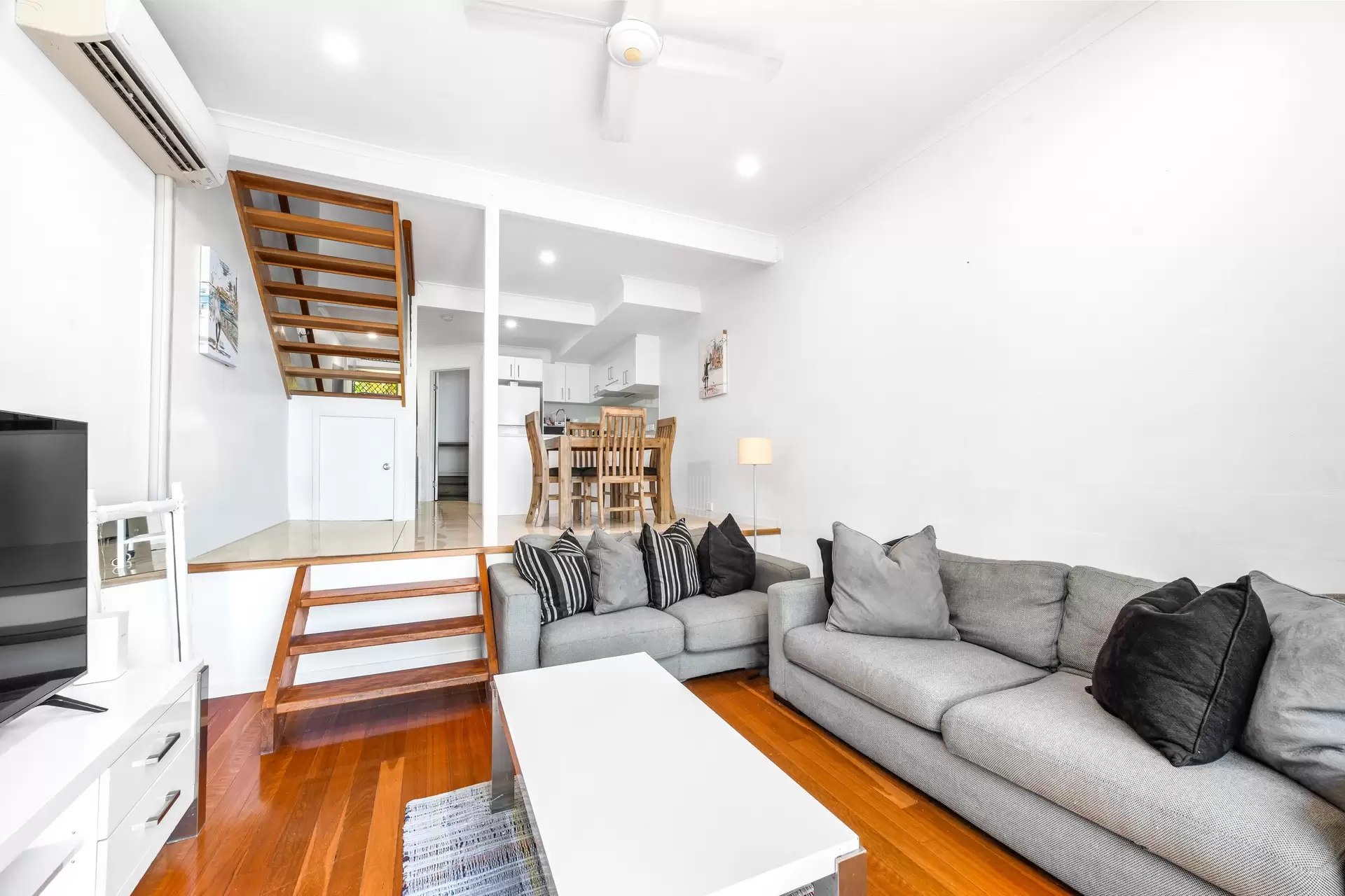 15/6 Great Northern Highway, Hamilton Island Sold by Queensland Sotheby's International Realty - image 1
