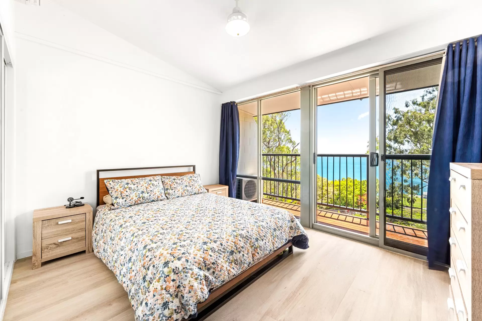 15/6 Great Northern Highway, Hamilton Island Sold by Queensland Sotheby's International Realty - image 1