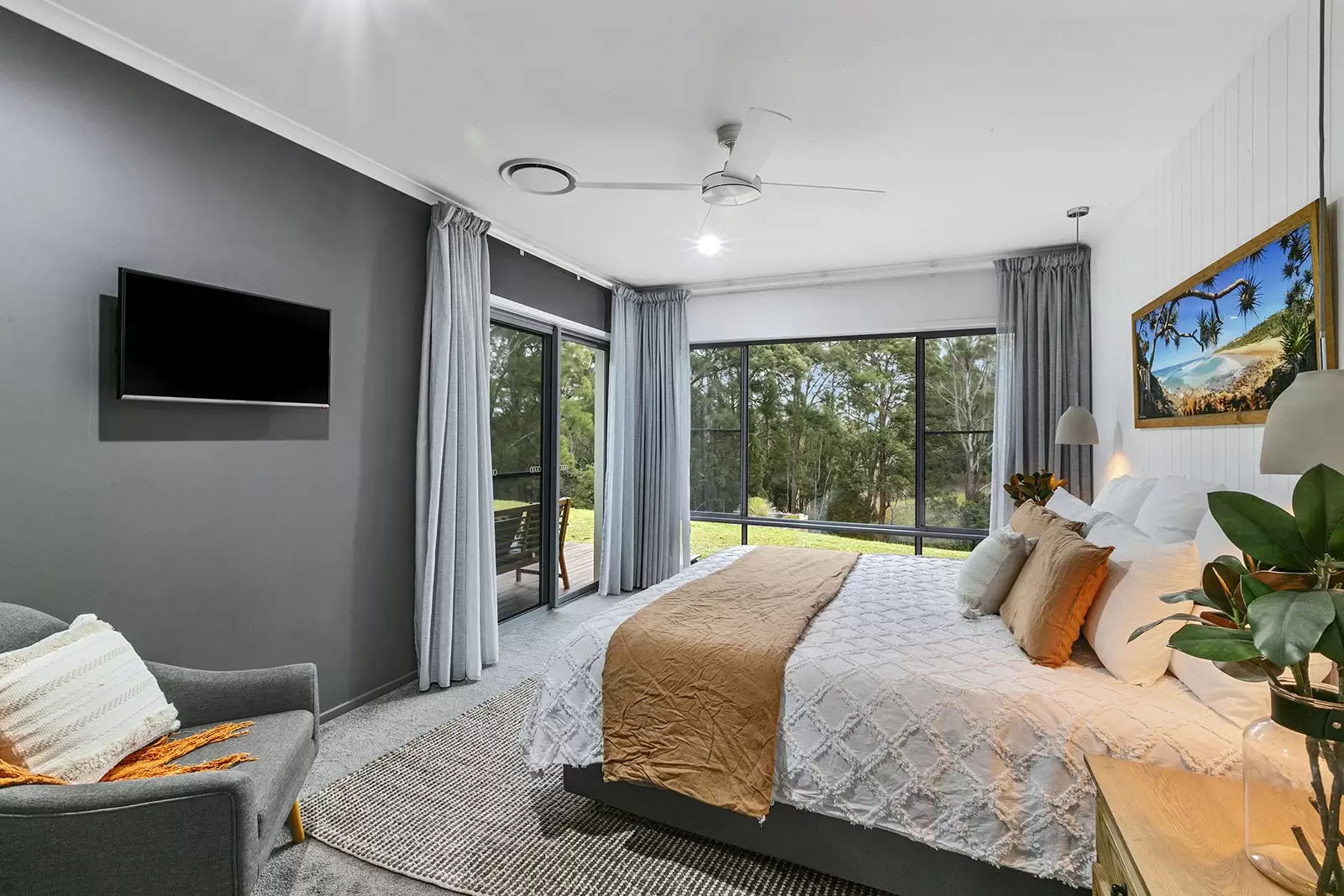 19 Coolwater Place, Rosemount Sold by Queensland Sotheby's International Realty - image 1