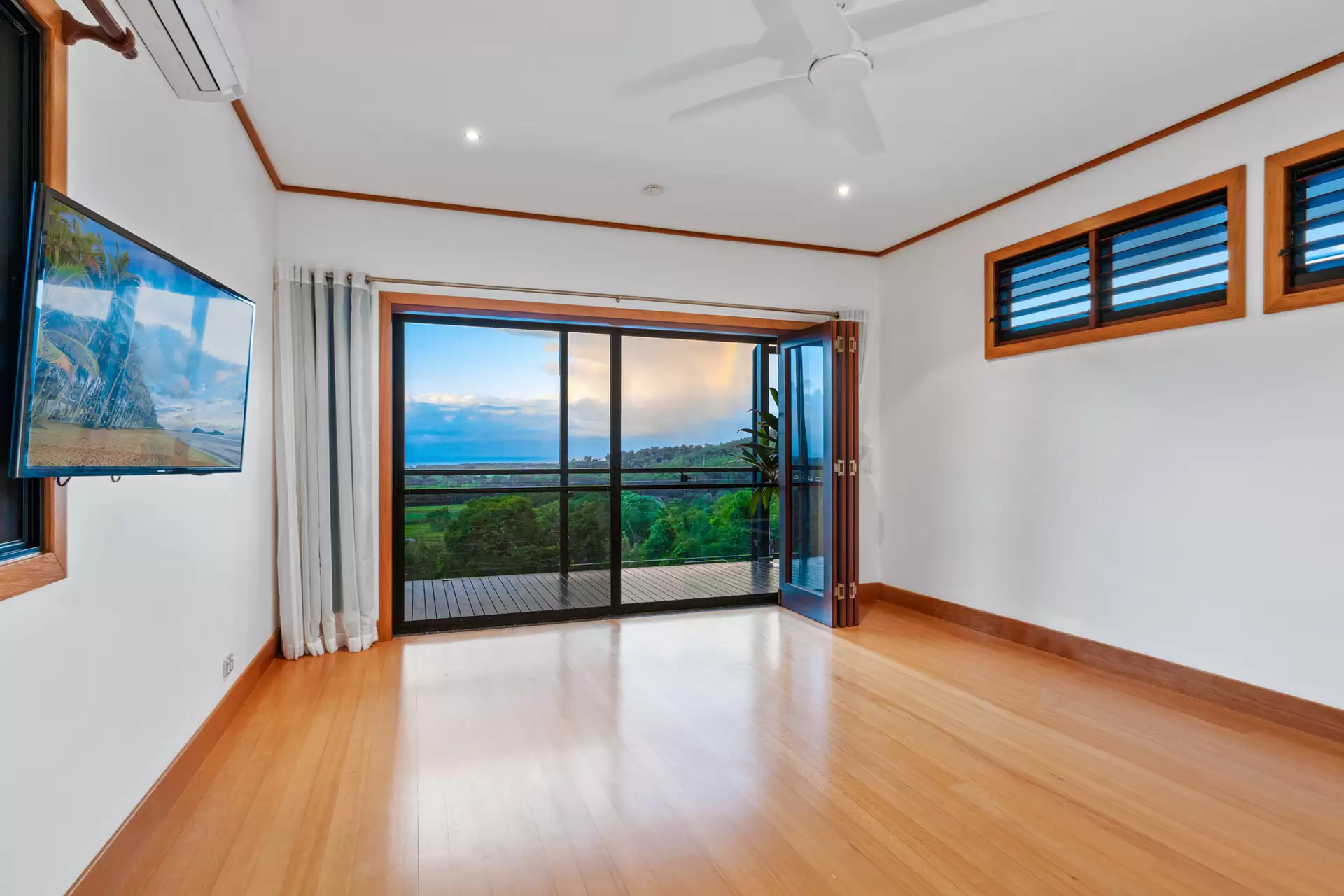 304 Mowbray River  Drive, Mowbray For Sale by Queensland Sotheby's International Realty - image 1