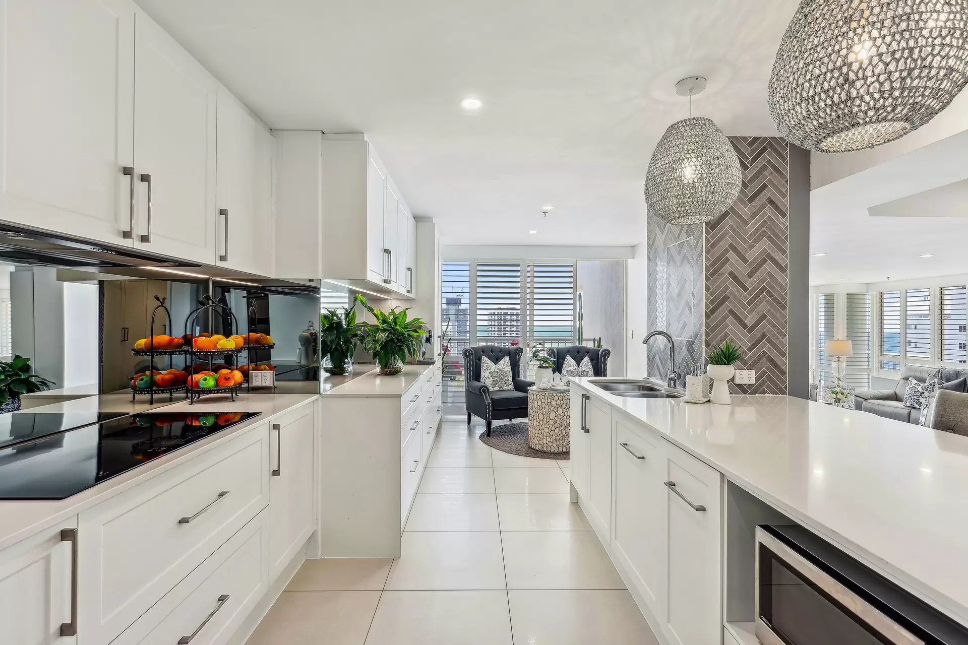 2302/1 Peak Avenue, Main Beach Sold by Queensland Sotheby's International Realty - image 1