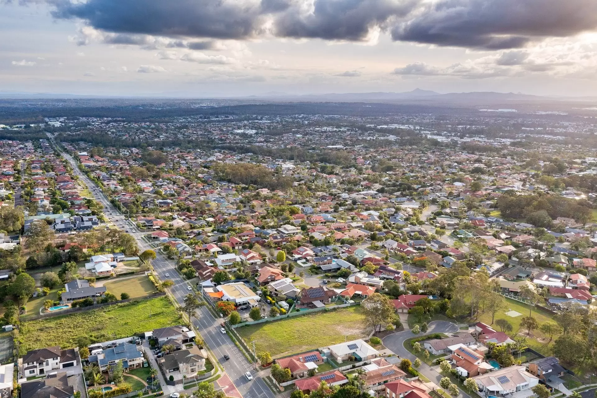 417  Gowan Road, Calamvale Sold by  - image 1