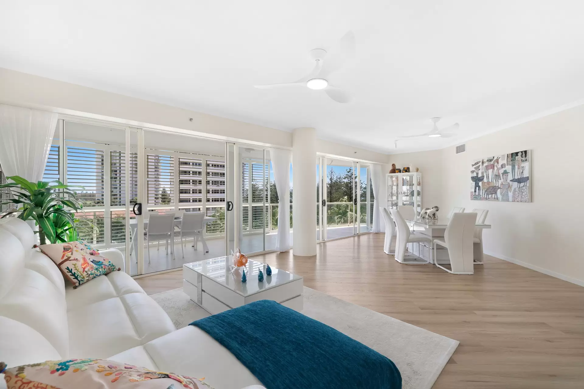 1061/1 Lennie Avenue, Main Beach Sold by Queensland Sotheby's International Realty - image 1