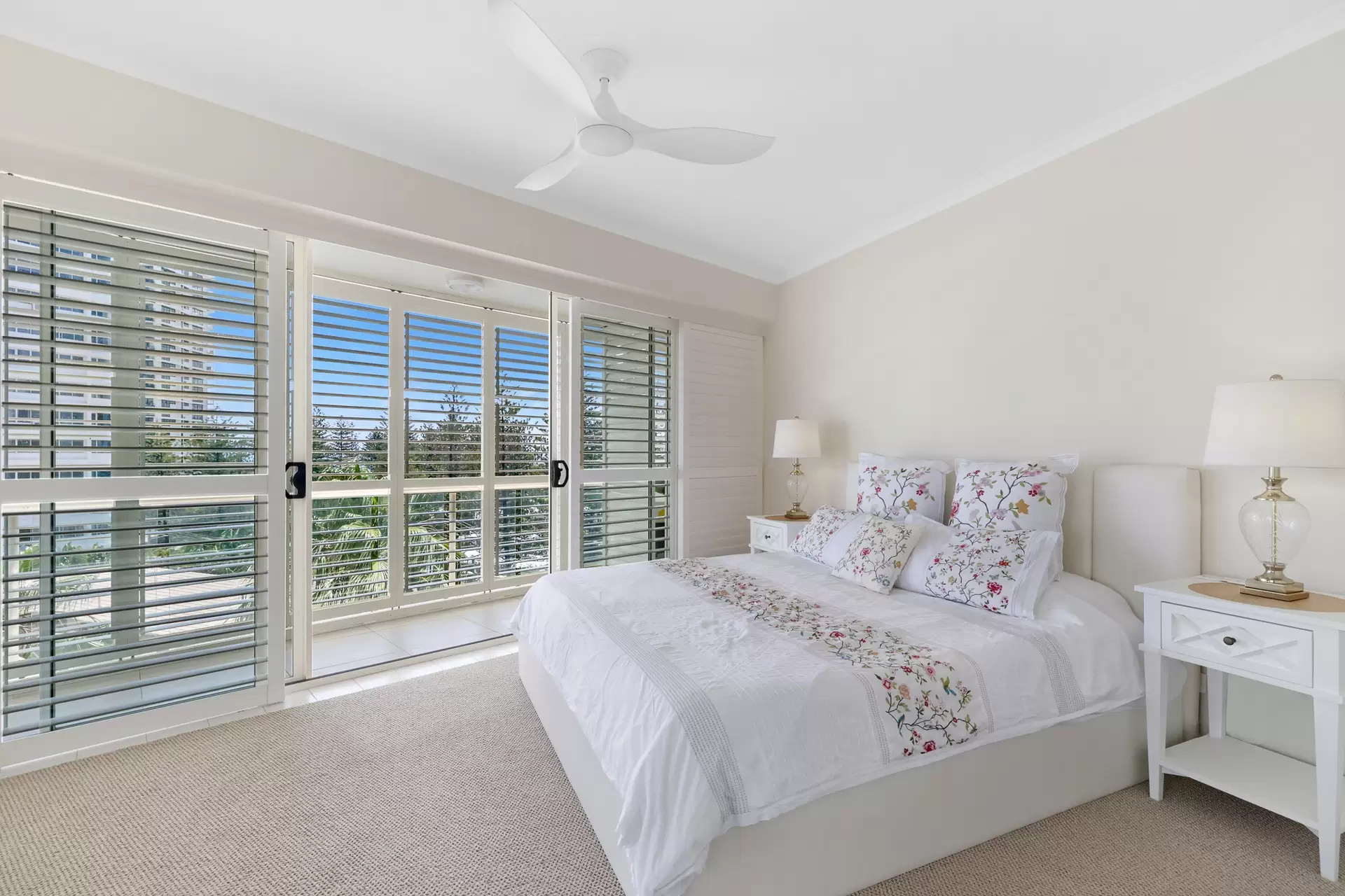 1061/1 Lennie Avenue, Main Beach Sold by Queensland Sotheby's International Realty - image 1