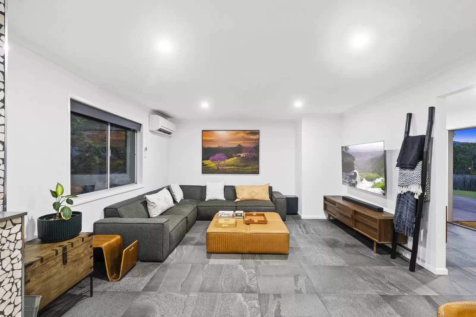 25 Bogunda Street, The Gap Sold by  - image 1