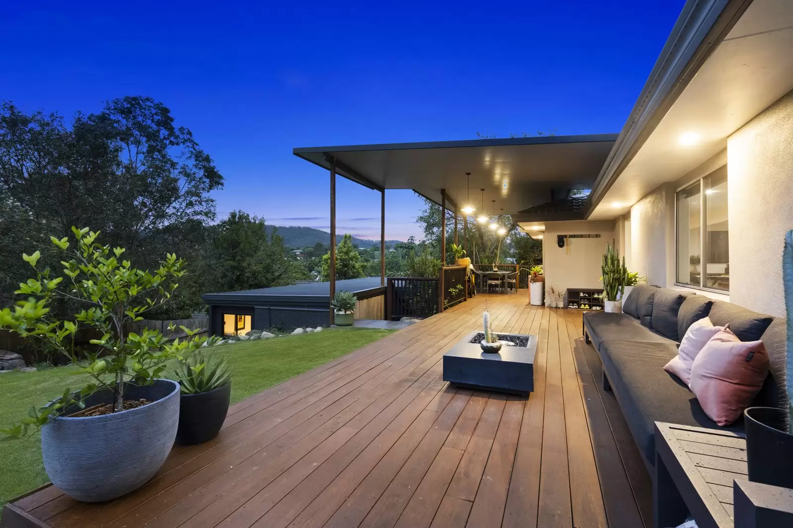25 Bogunda Street, The Gap Sold by  - image 1