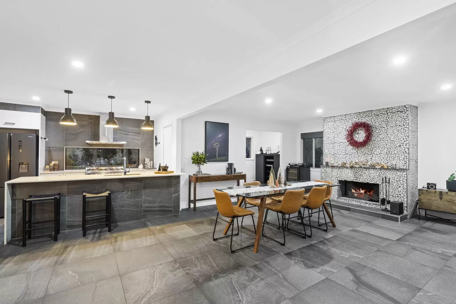 25 Bogunda Street, The Gap Sold by  - image 1