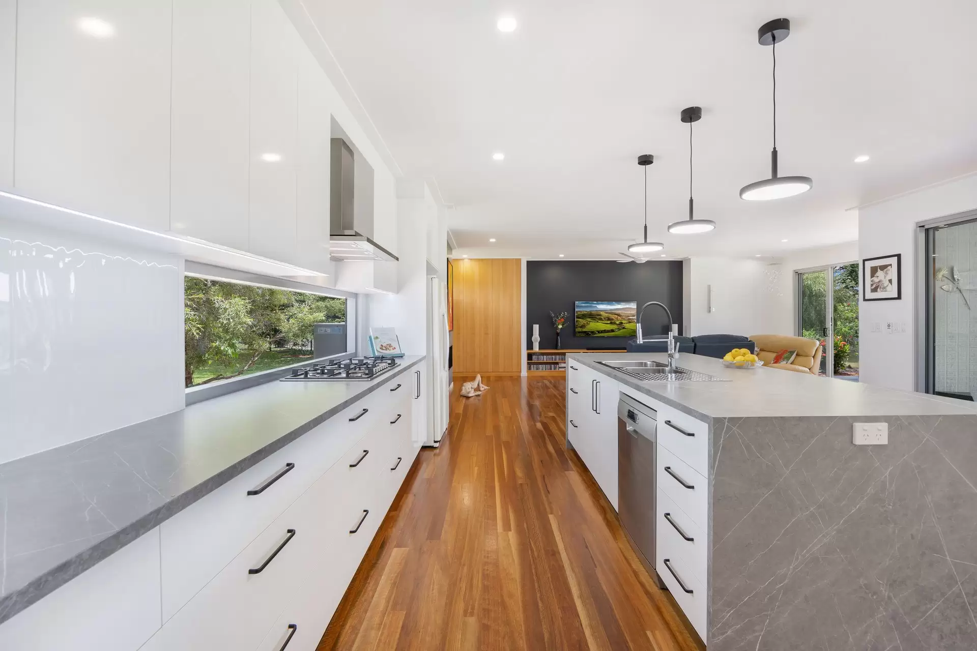 4-6 Jubata Court, Burrum Heads Sold by  - image 1