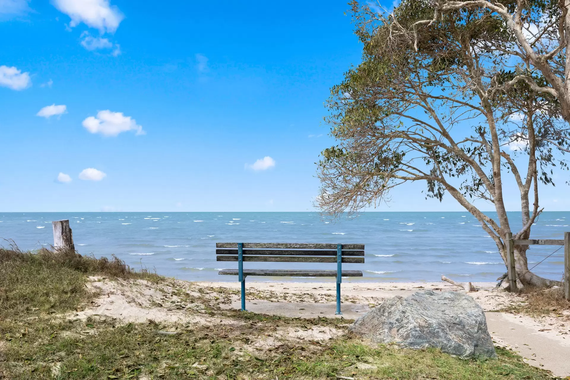 4-6 Jubata Court, Burrum Heads Sold by Queensland Sotheby's International Realty - image 1