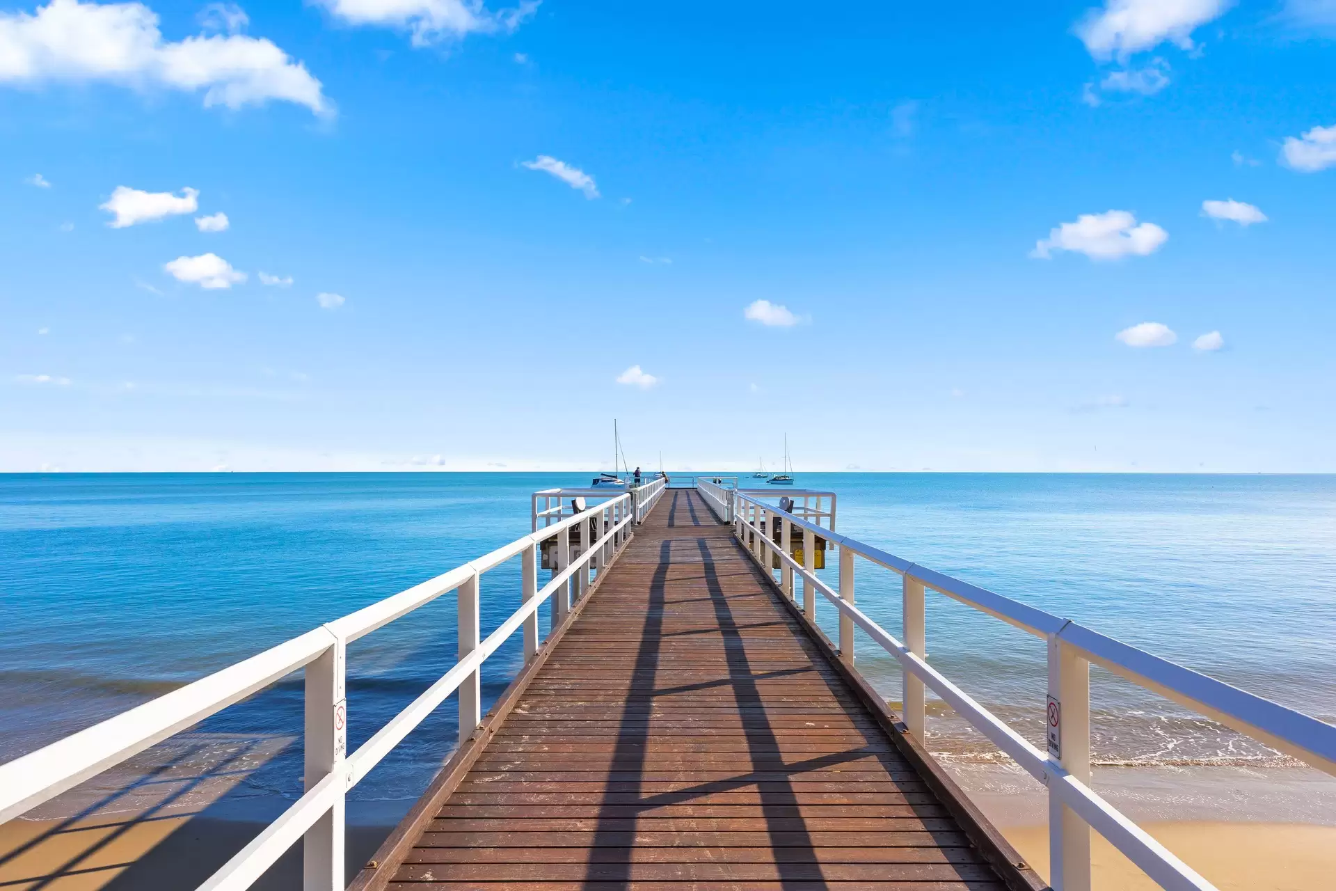7 Cowrie Court, Burrum Heads Sold by Queensland Sotheby's International Realty - image 1