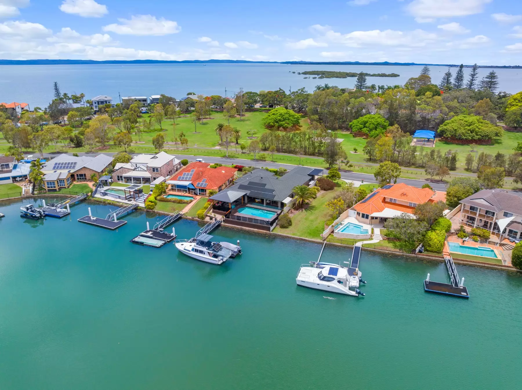 40 Sommersea Drive, Raby Bay Sold by  - image 1