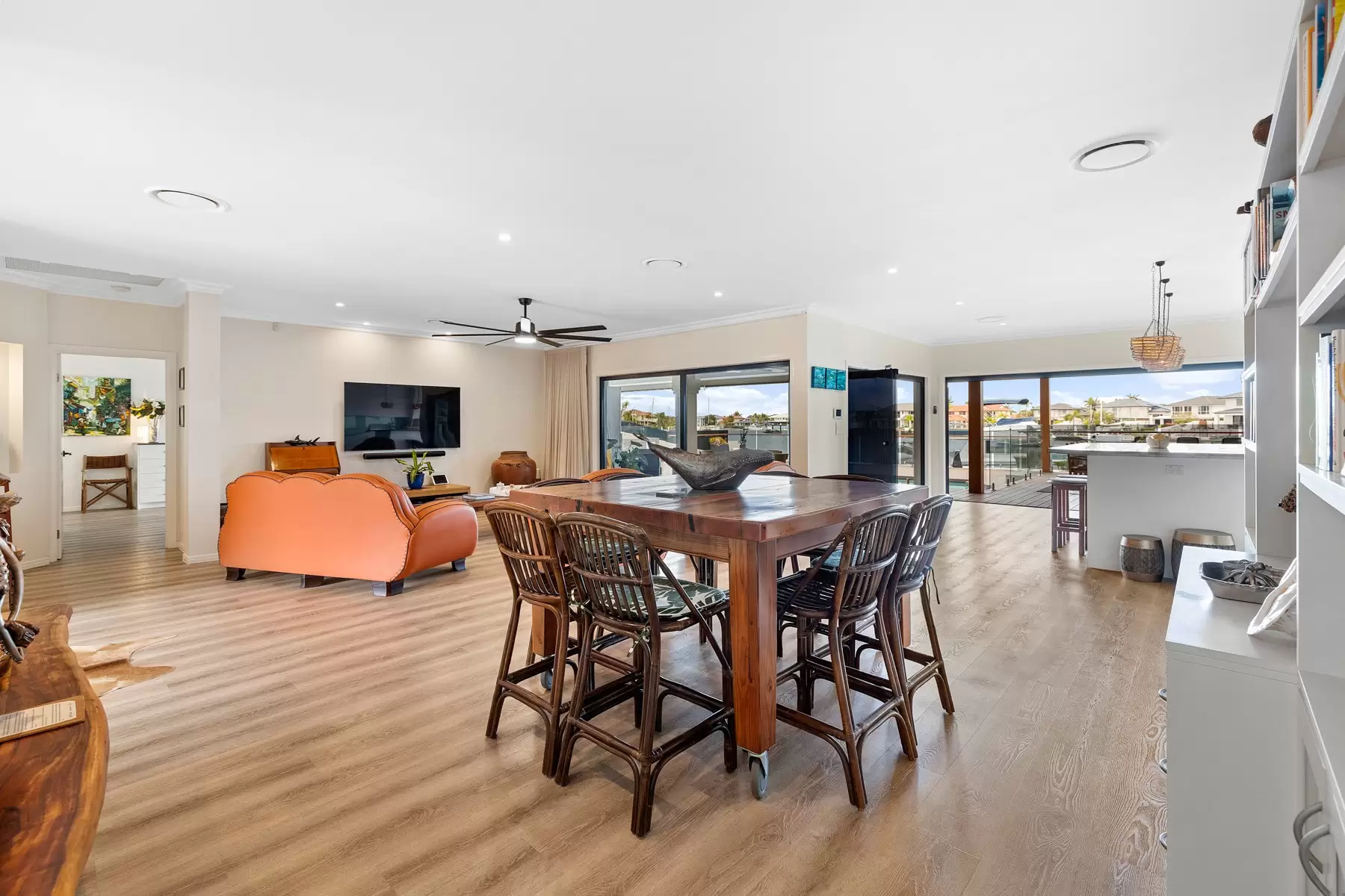 40 Sommersea Drive, Raby Bay Sold by Queensland Sotheby's International Realty - image 1