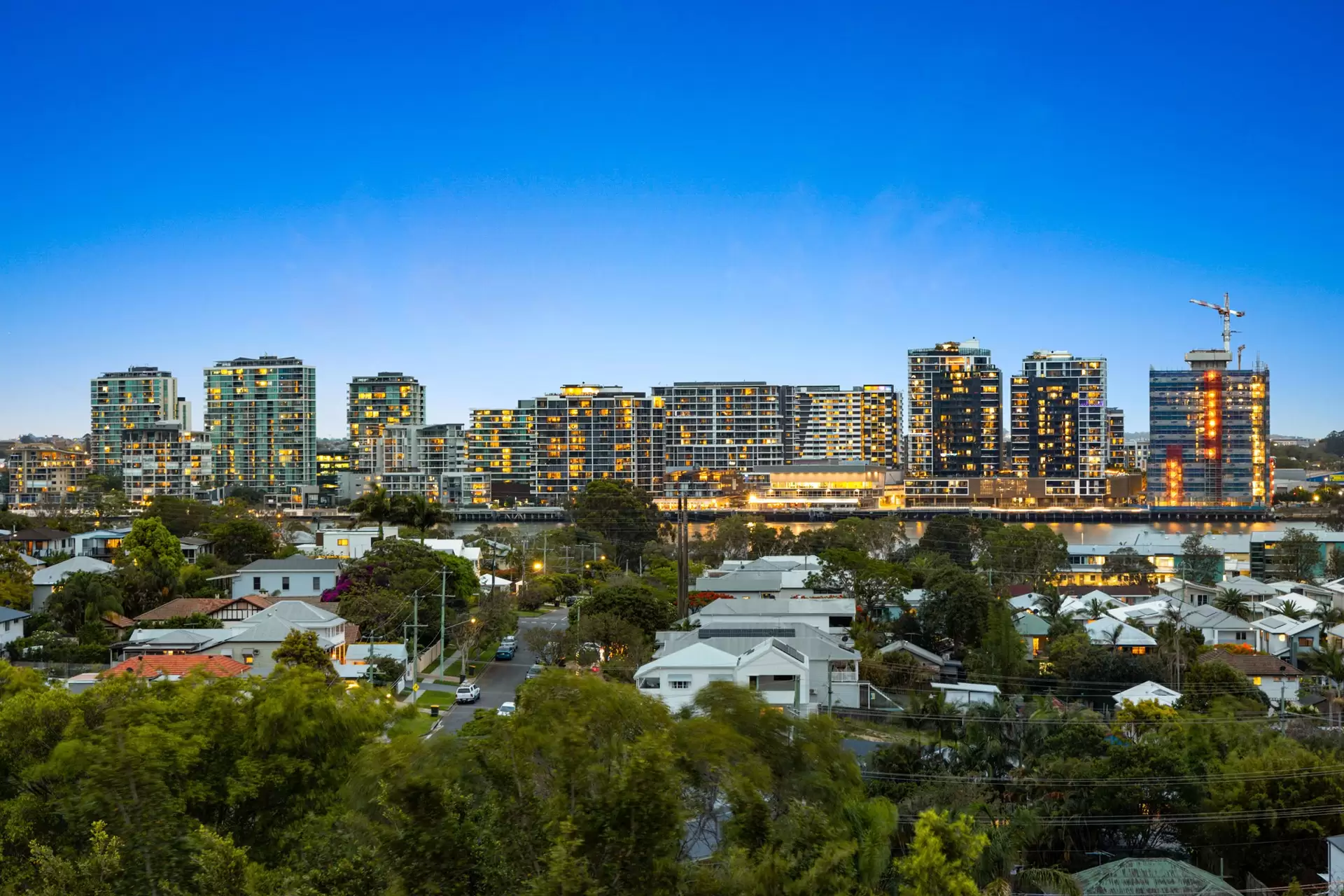 11 Bolan Street, Balmoral Sold by  - image 1