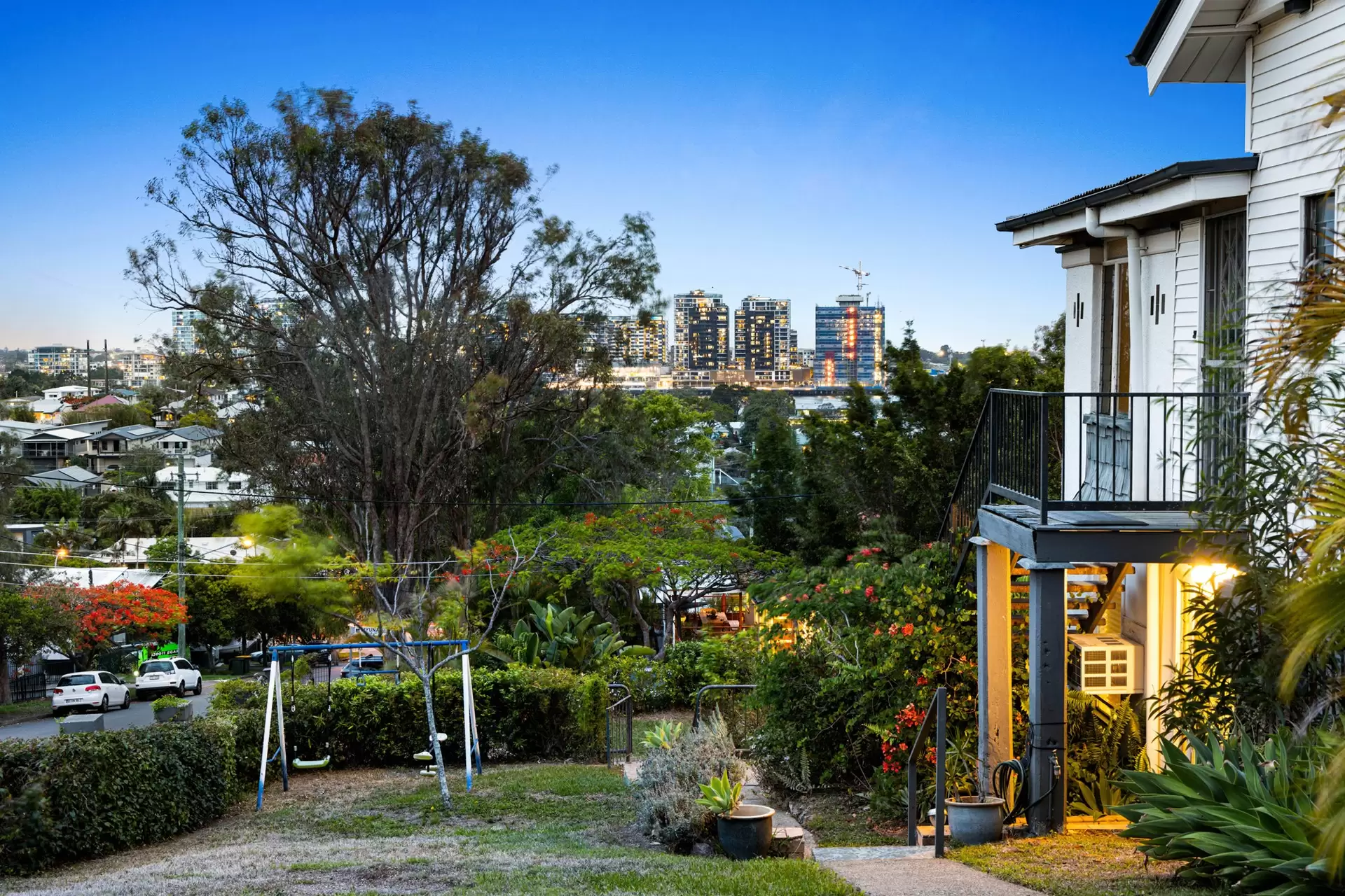 11 Bolan Street, Balmoral Sold by Queensland Sotheby's International Realty - image 1