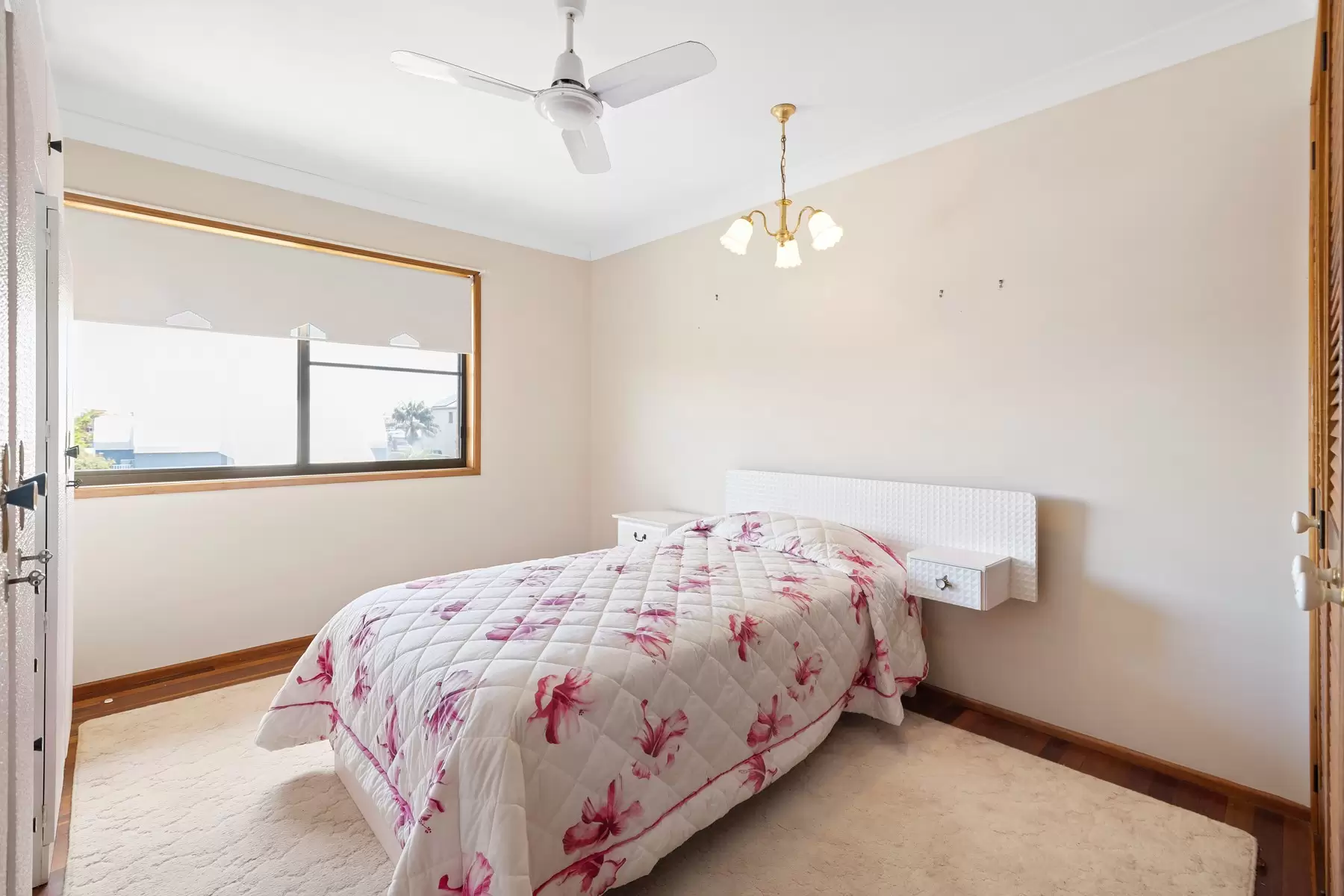 11 Compass Court, Raby Bay Sold by Queensland Sotheby's International Realty - image 1