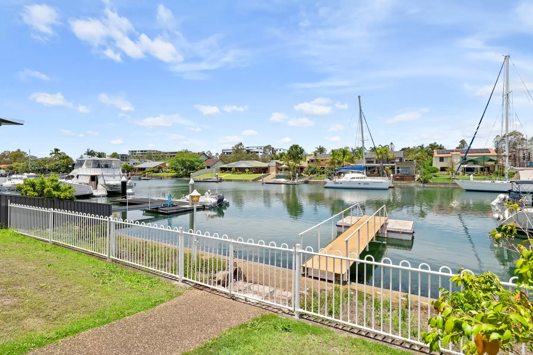 11 Compass Court, Raby Bay Sold by  - image 1