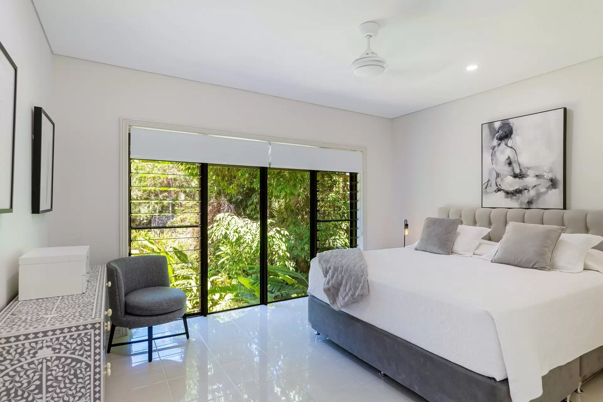 7/18-28 St Crispins Avenue, Port Douglas Sold by Queensland Sotheby's International Realty - image 1