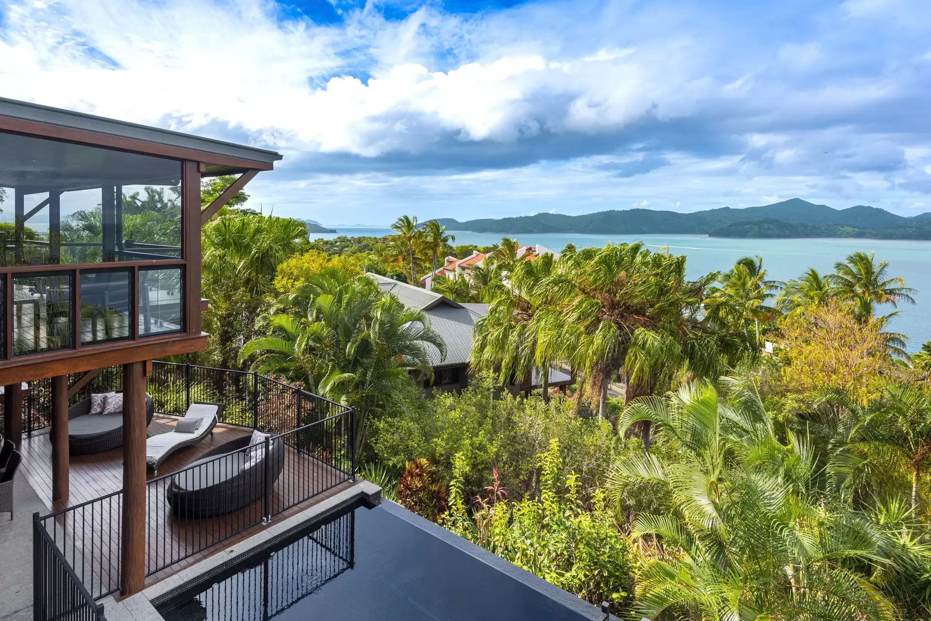 4 Whitsunday View, Hamilton Island Sold by Queensland Sotheby's International Realty - image 1