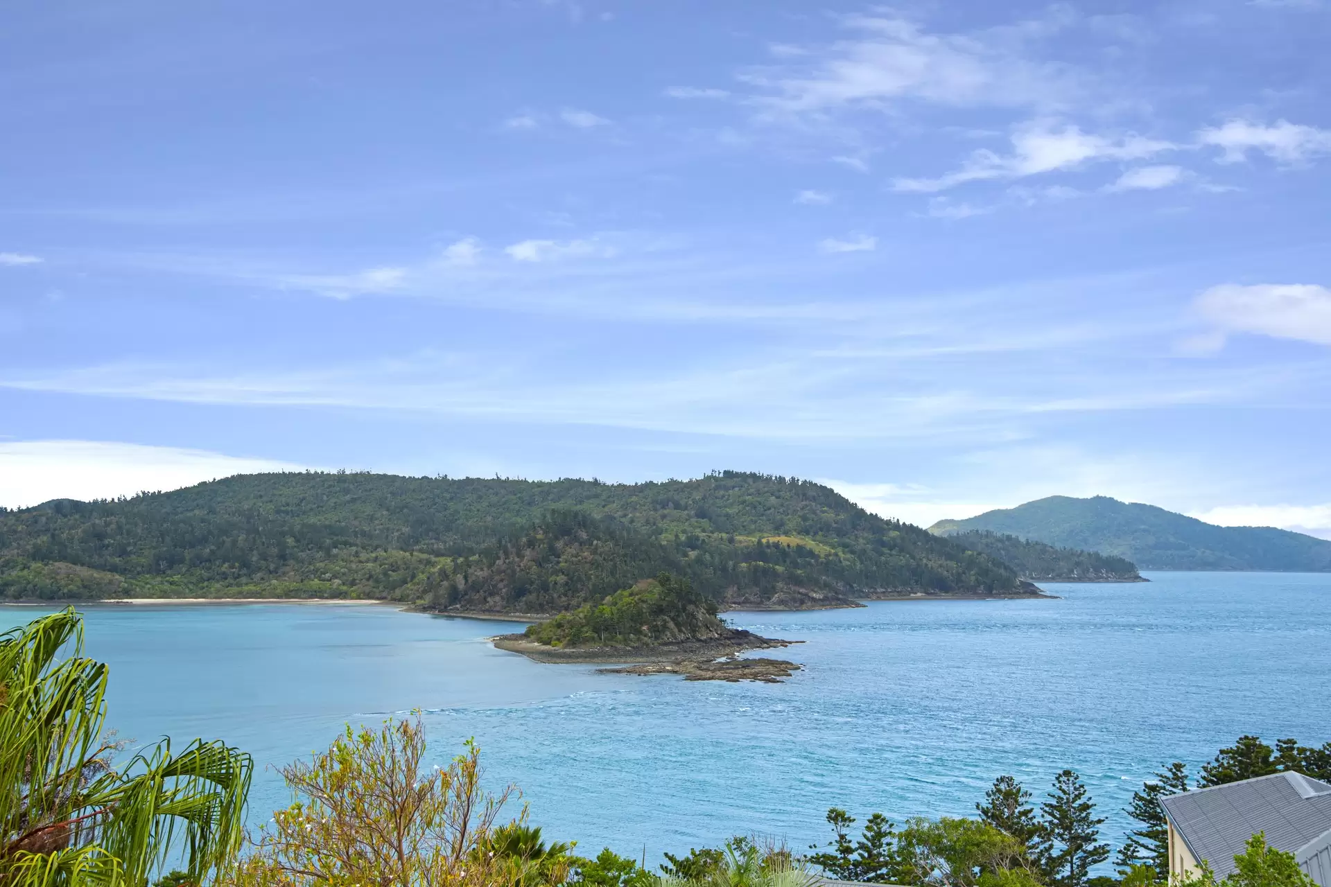 4 Whitsunday View, Hamilton Island Sold by  - image 1