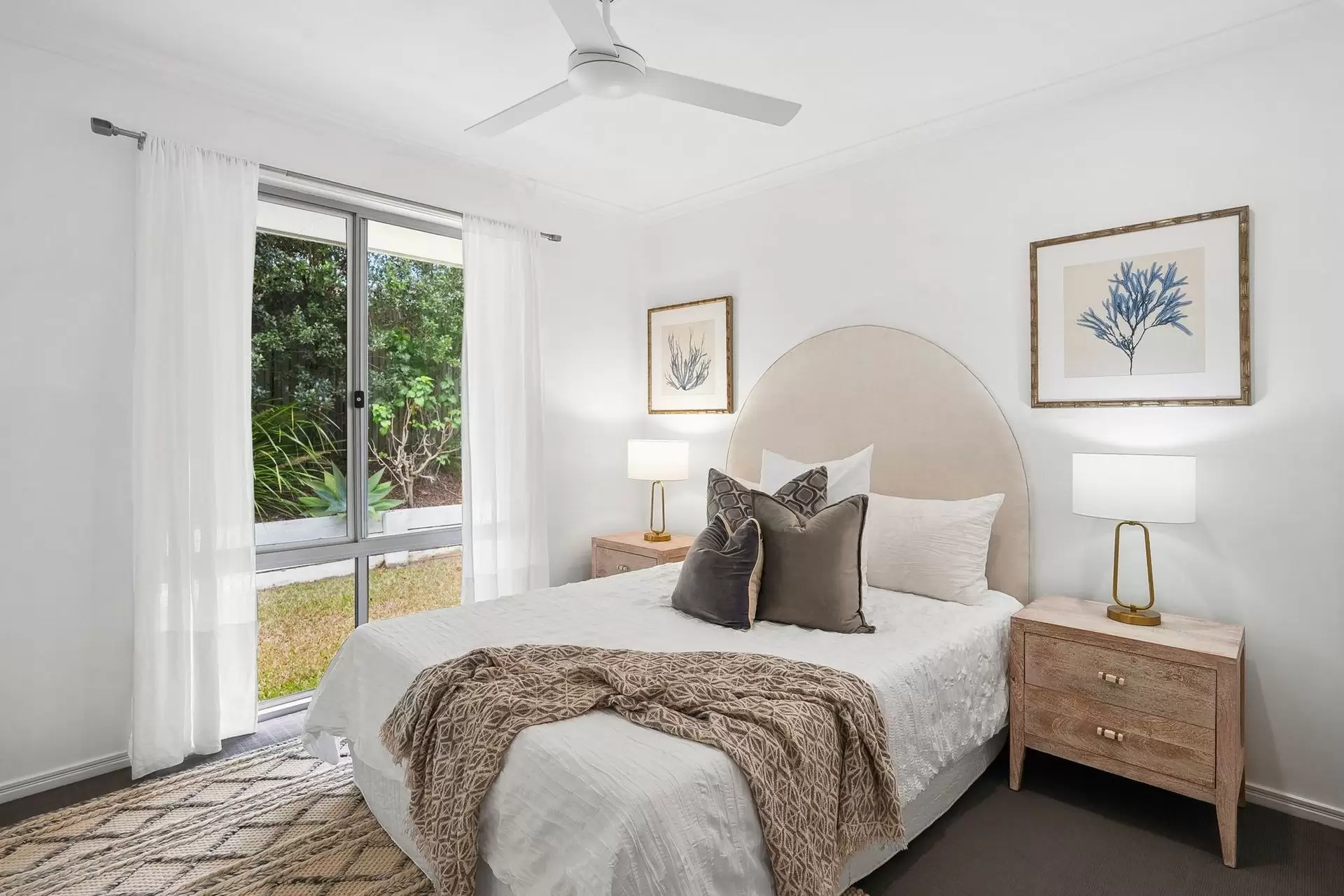 5 Lakeside Drive, Peregian Springs Sold by Queensland Sotheby's International Realty - image 1