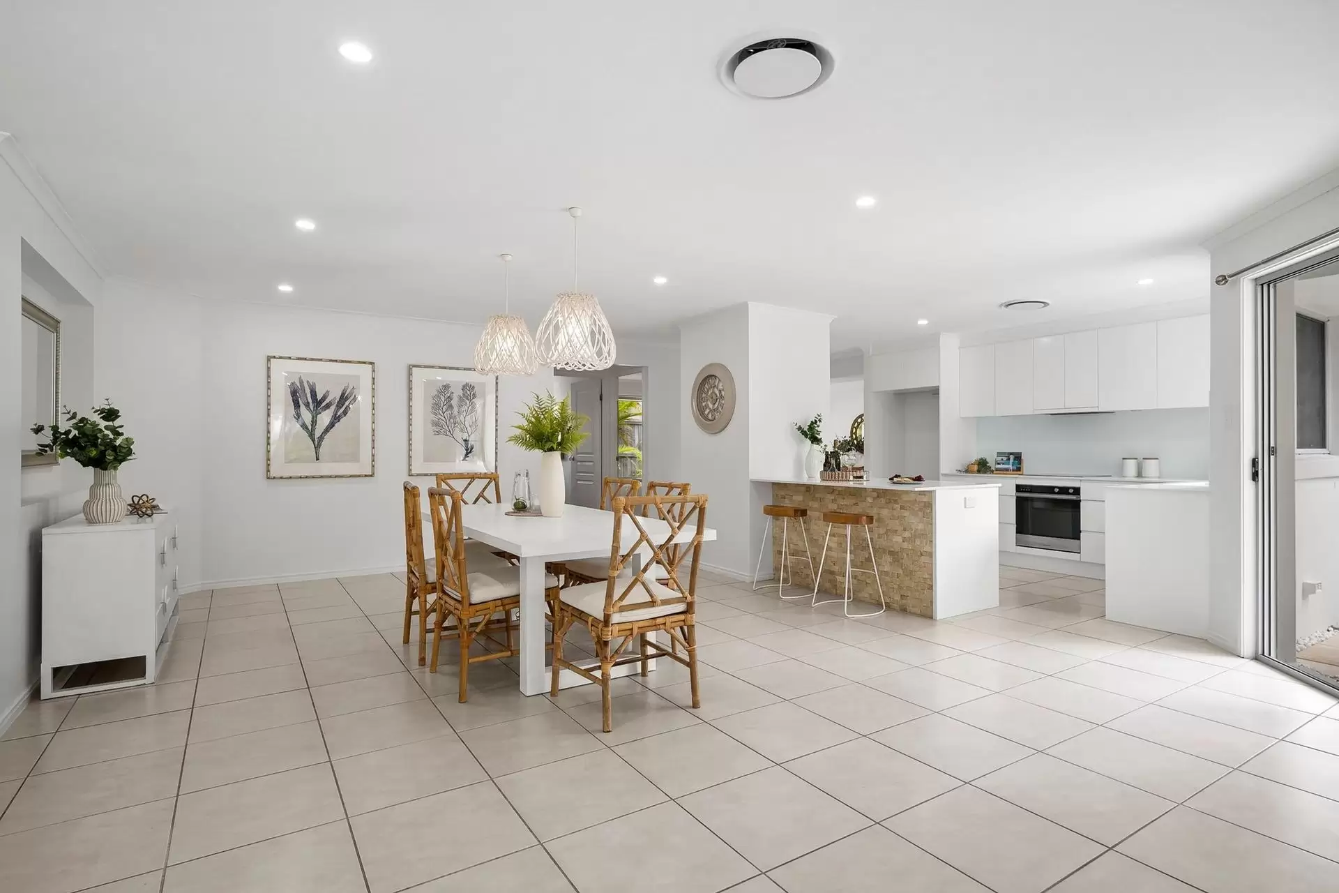 5 Lakeside Drive, Peregian Springs Sold by Queensland Sotheby's International Realty - image 1