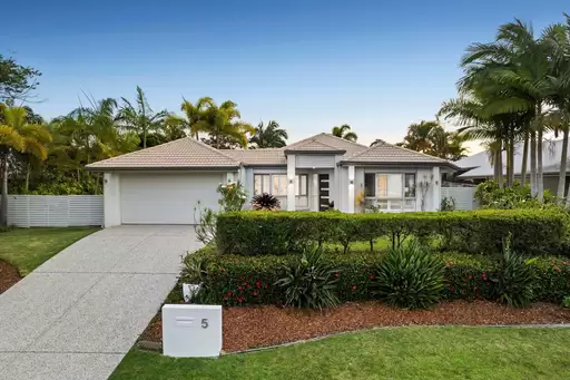 5 Lakeside Drive, Peregian Springs Sold by Queensland Sotheby's International Realty