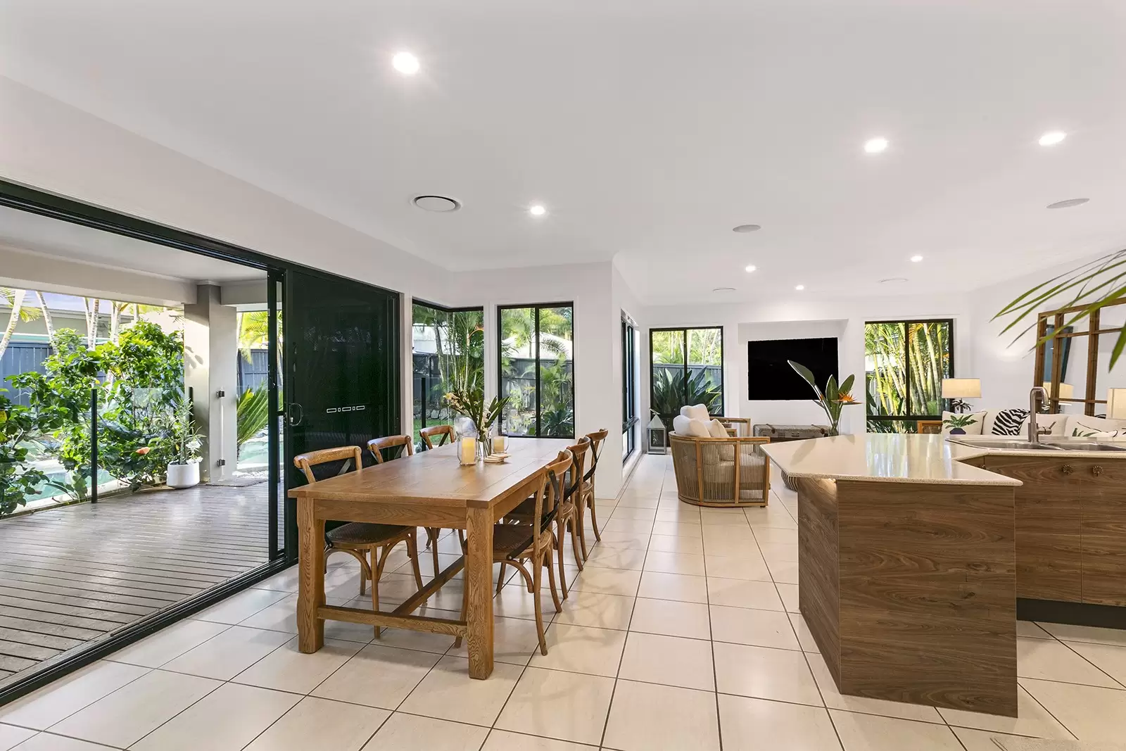 14 Tribulation Circuit, Buderim Sold by Queensland Sotheby's International Realty - image 1