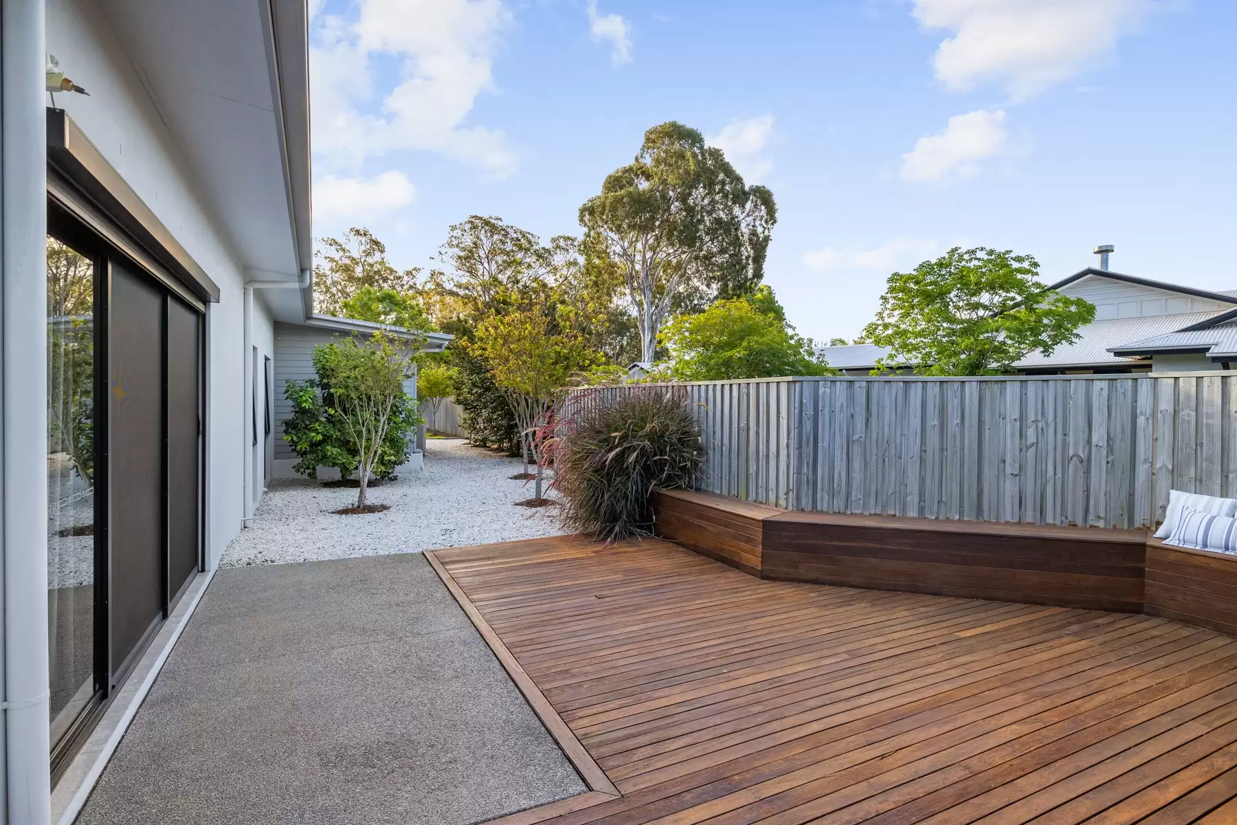 18 Morris Street, Ormiston Sold by Queensland Sotheby's International Realty - image 1