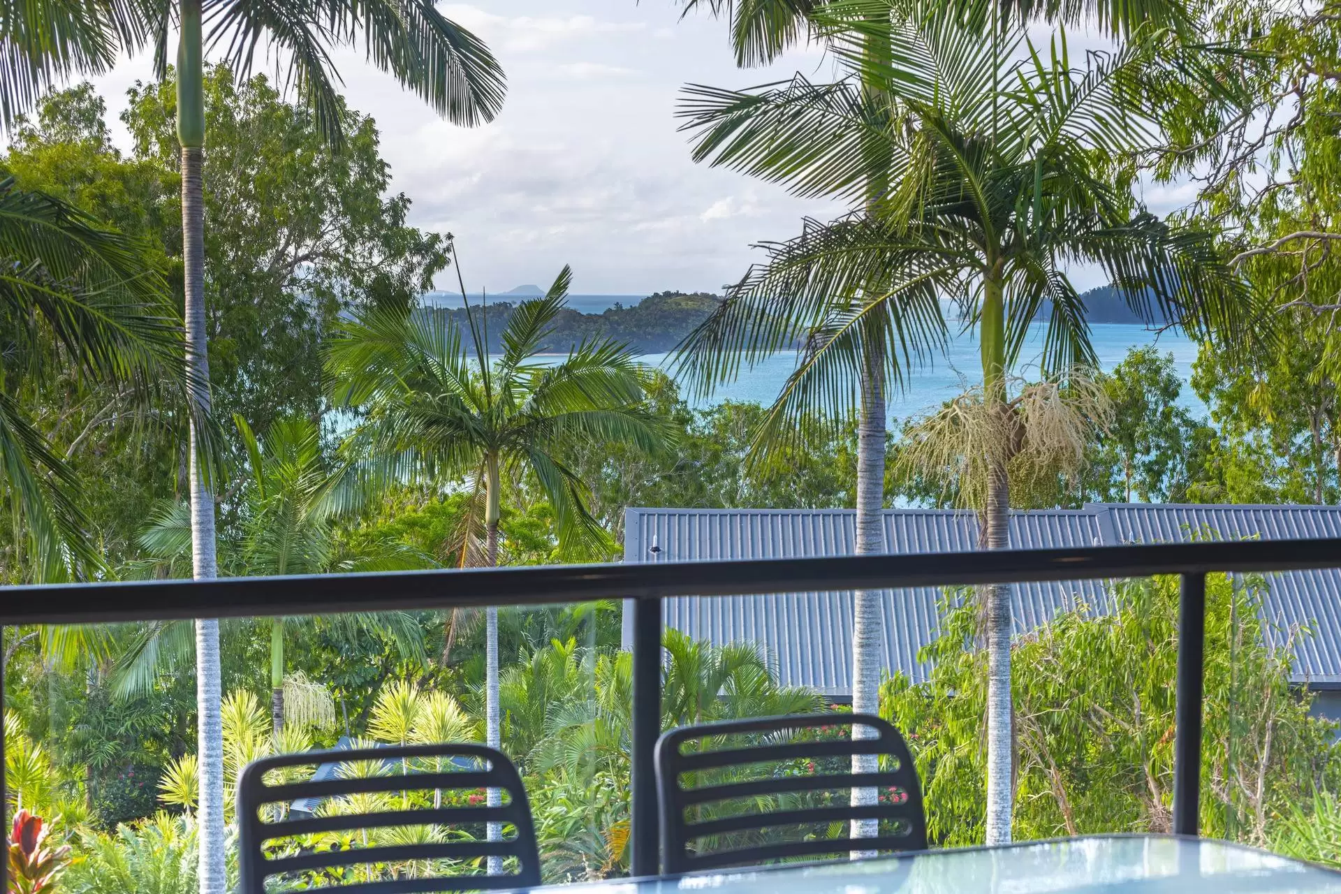 3/6 Banksia Court, Hamilton Island Sold by Queensland Sotheby's International Realty - image 1