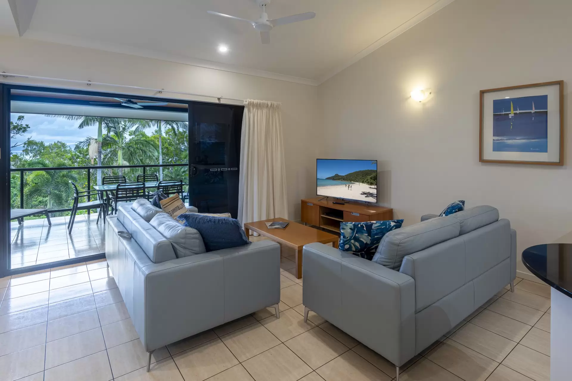 3/6 Banksia Court, Hamilton Island Sold by Queensland Sotheby's International Realty - image 1