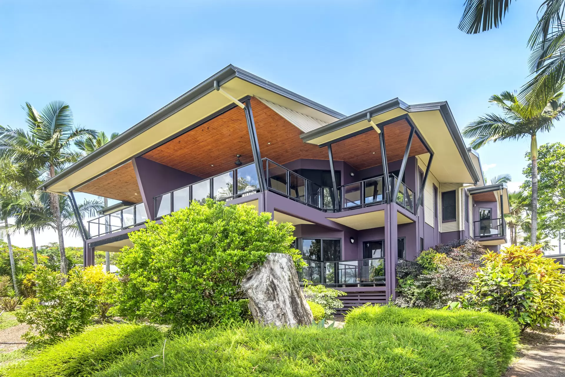 3/6 Banksia Court, Hamilton Island Sold by Queensland Sotheby's International Realty - image 1