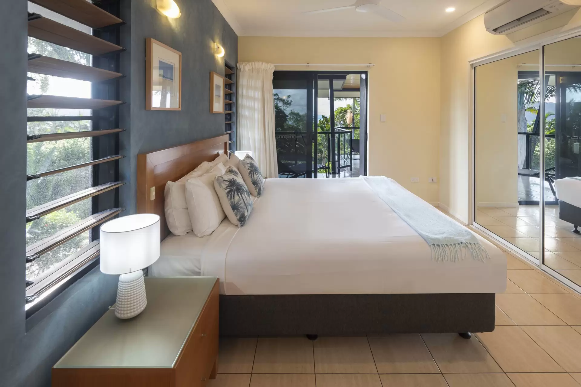 3/6 Banksia Court, Hamilton Island Sold by Queensland Sotheby's International Realty - image 1