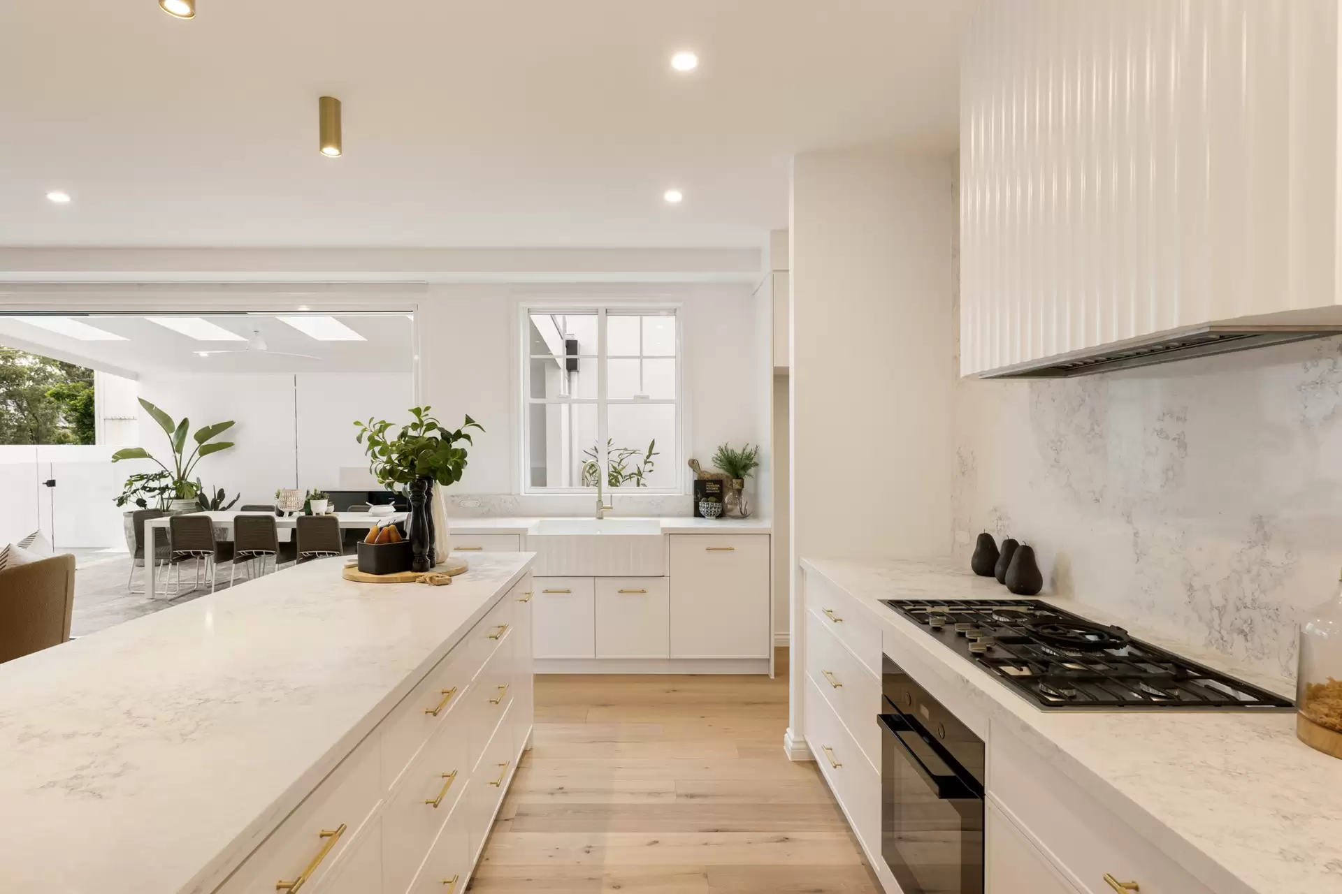 13 Victoria Crescent, Toowong Sold by  - image 1