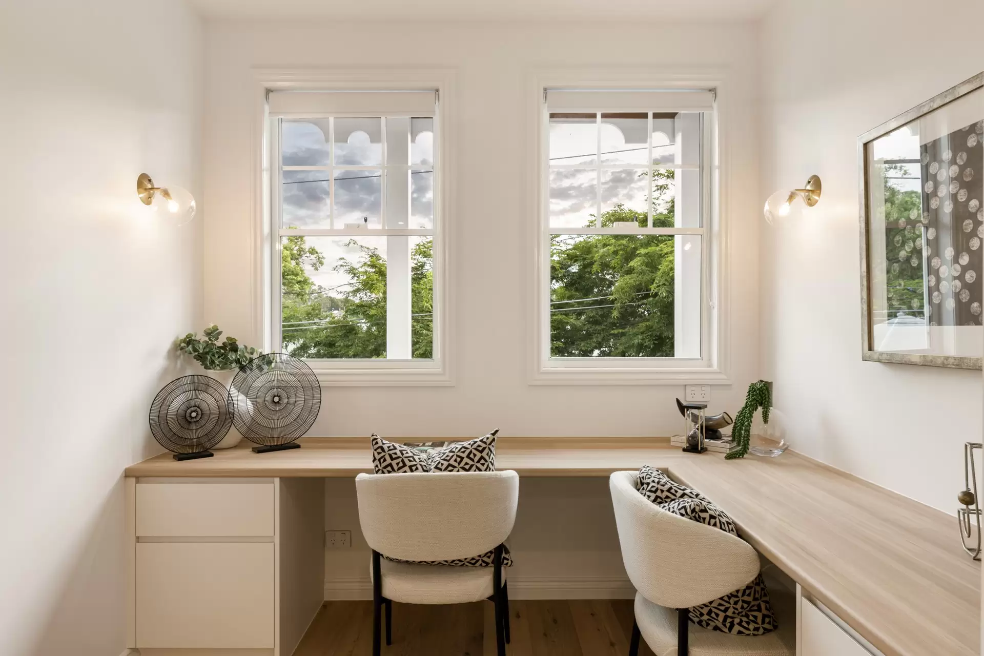 13 Victoria Crescent, Toowong Sold by Queensland Sotheby's International Realty - image 1