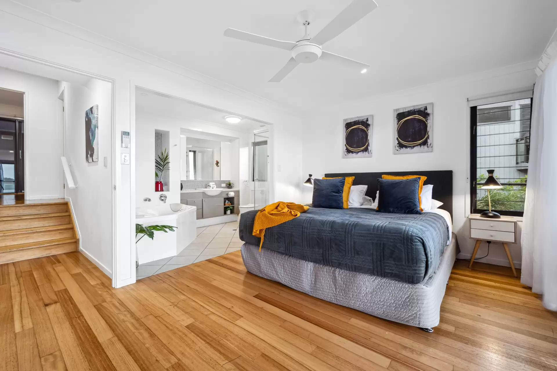 33/5 Acacia Drive, Hamilton Island Sold by Queensland Sotheby's International Realty - image 1