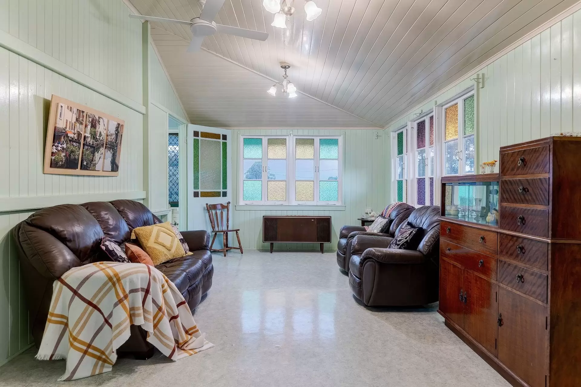 700 Trouts Road, Aspley Sold by Queensland Sotheby's International Realty - image 1