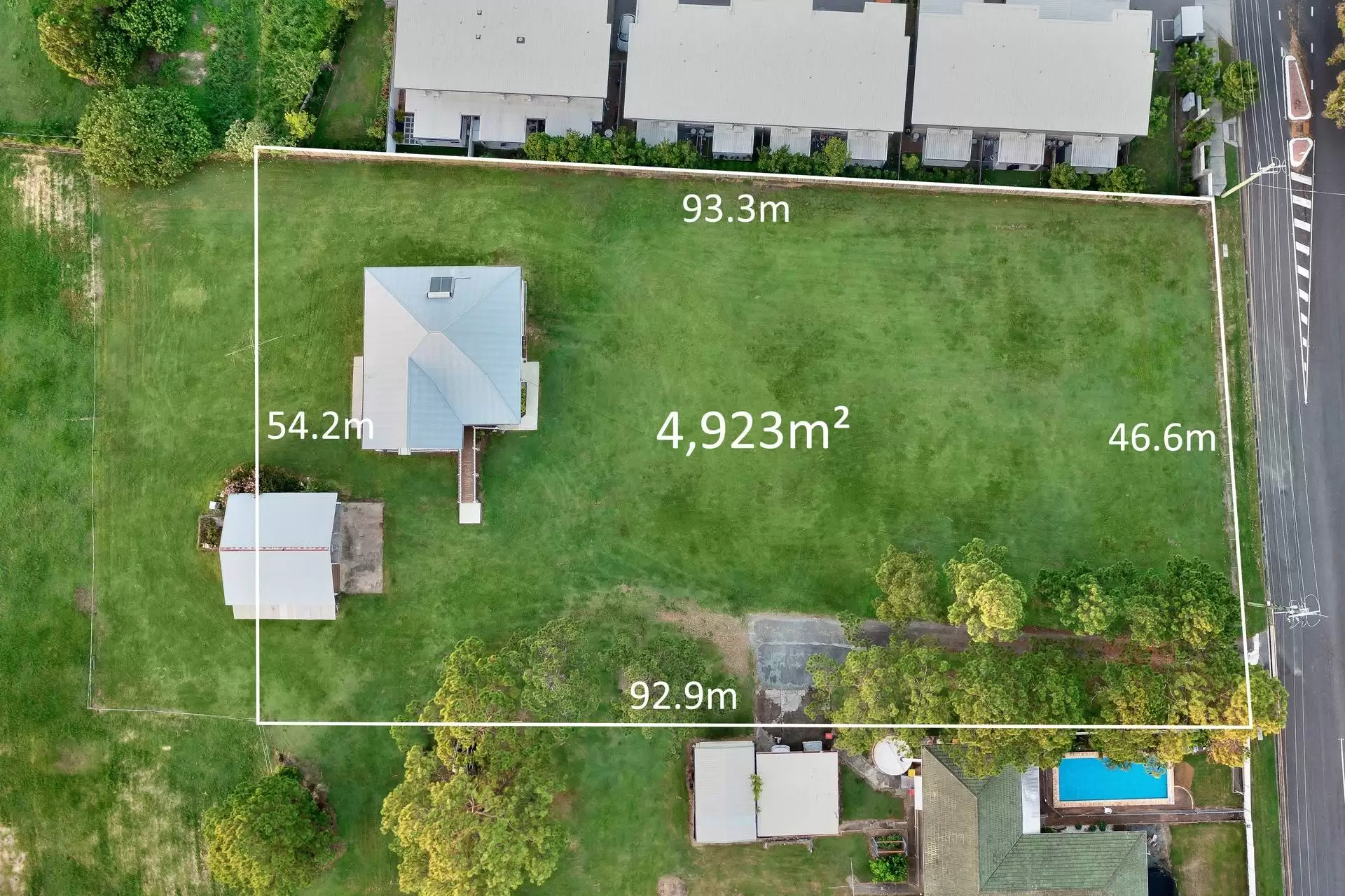 700 Trouts Road, Aspley Sold by  - image 1